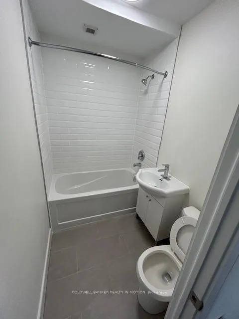 Photo 5 of Unit 124, 3474 Yonge Street, Toronto, Lawrence Park North — HOMEH