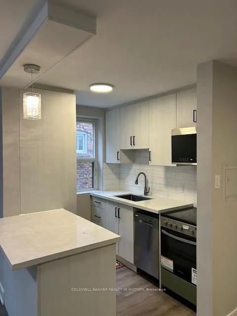 Photo 6 of Unit 124, 3474 Yonge Street, Toronto, Lawrence Park North — HOMEH