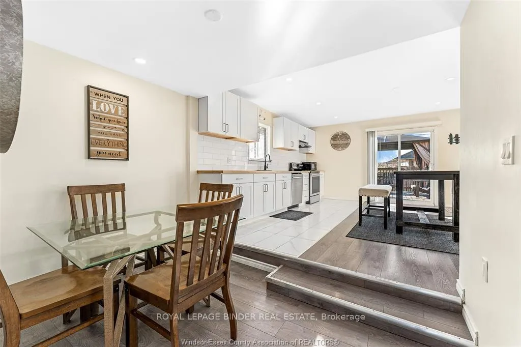 Photo 10 of 2065 Dominion Boulevard W, Windsor — HOMEH