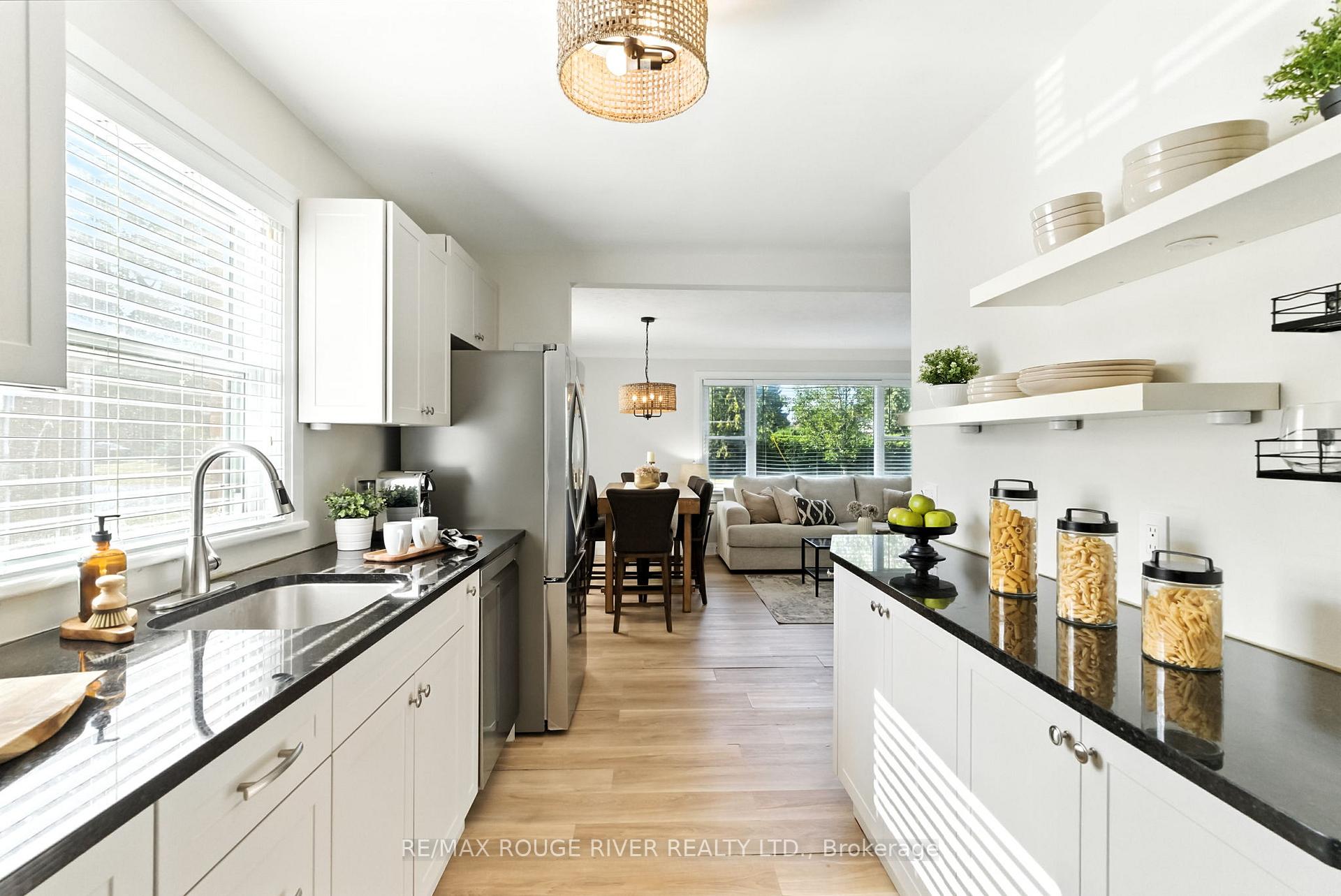 Photo 14 of 39 Southway Drive, Clarington, Bowmanville — HOMEH