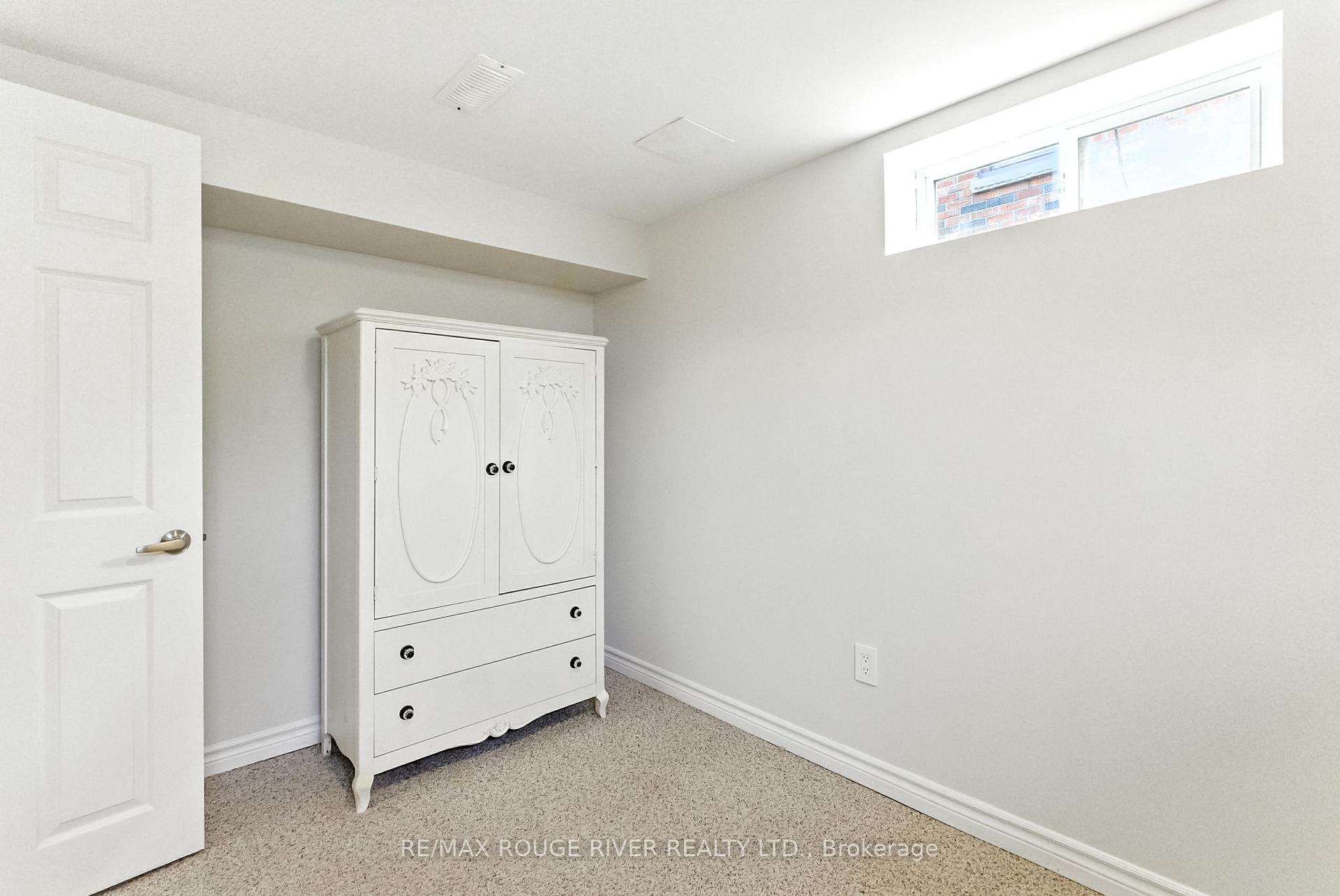 Photo 36 of 39 Southway Drive, Clarington, Bowmanville — HOMEH