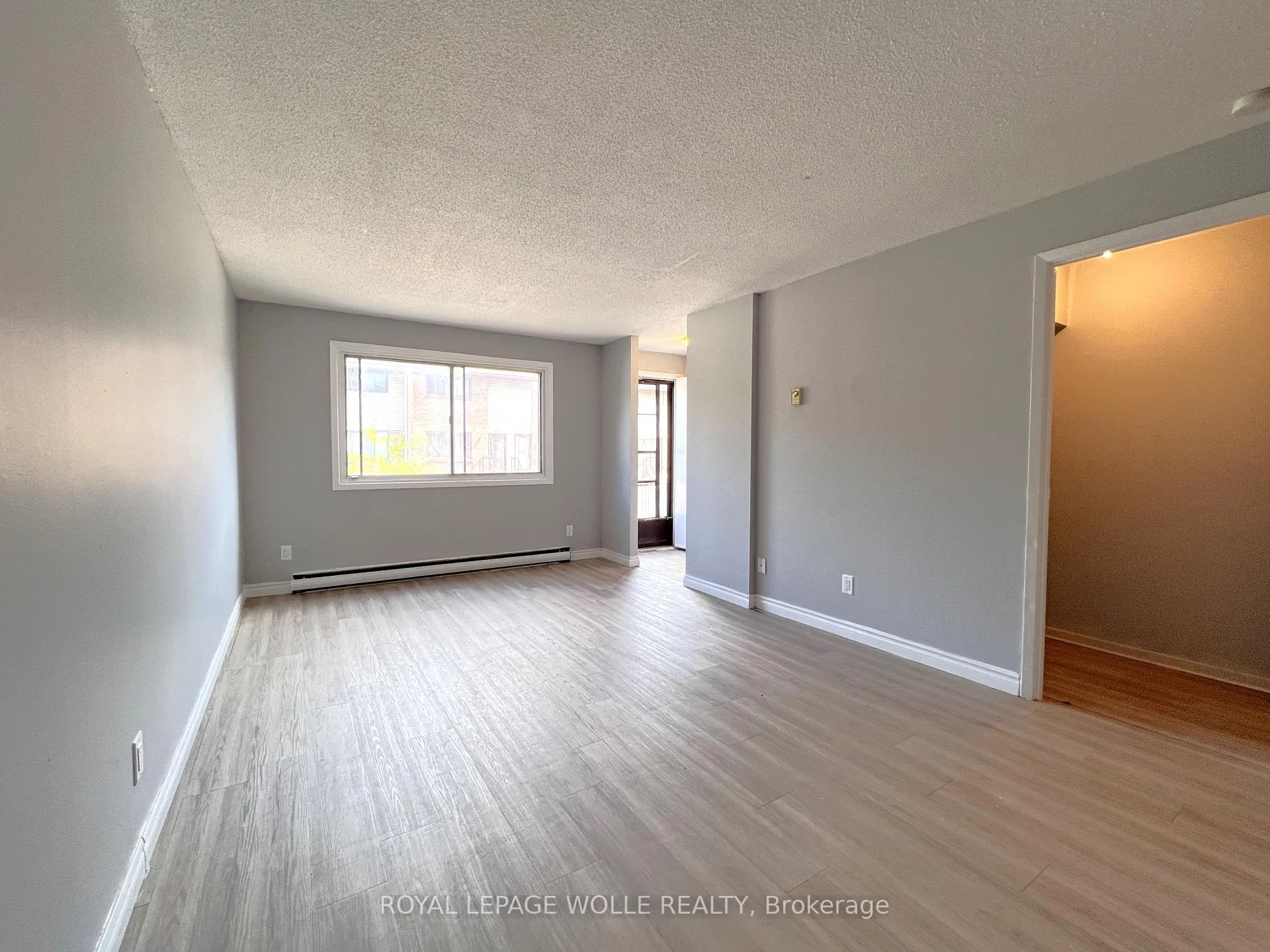 Photo 6 of Unit 62, 75 Old Chicopee Drive, Kitchener — HOMEH