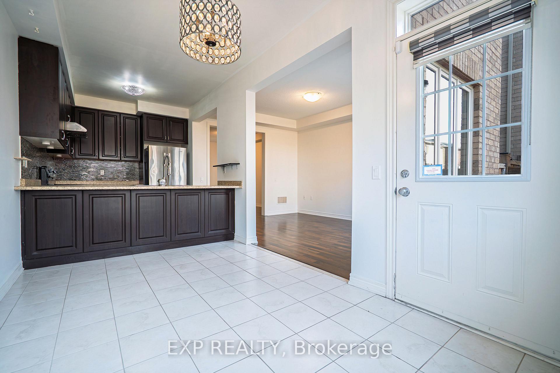 Photo 11 of 16 Blackberry Valley Crescent, Caledon, Rural Caledon — HOMEH
