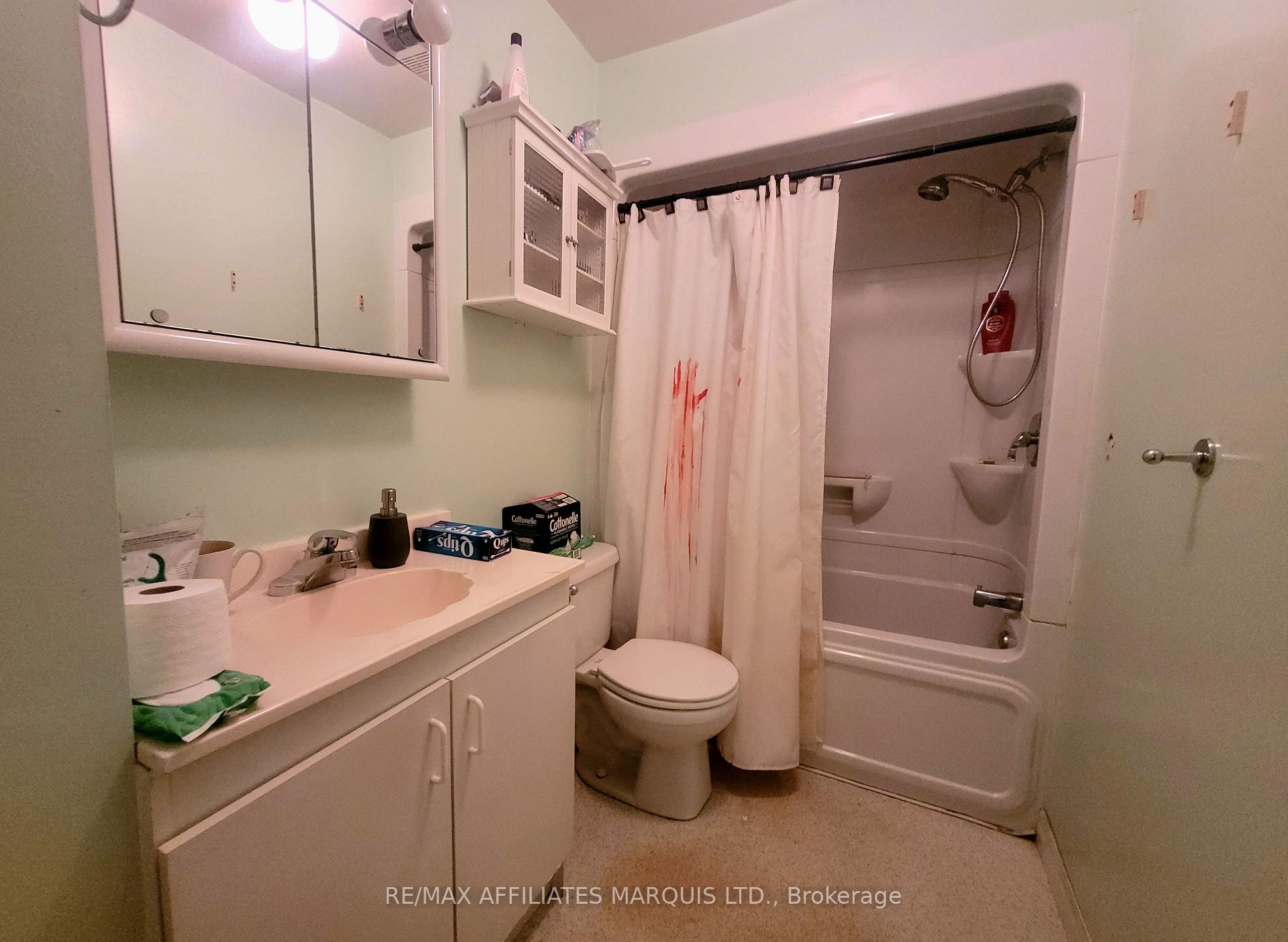Photo 7 of 264 Twelfth Street W, Cornwall — HOMEH