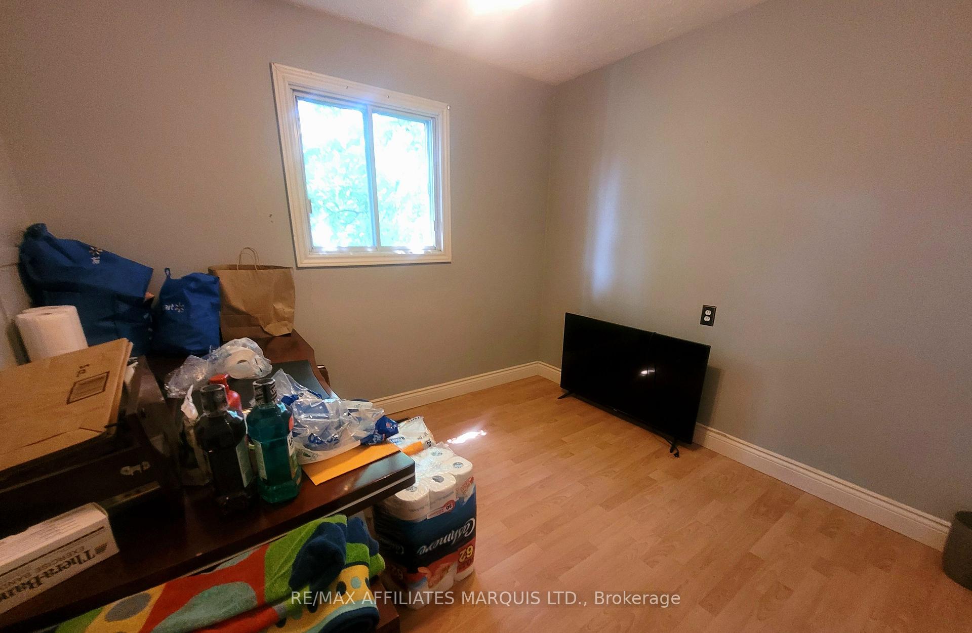 Photo 8 of 264 Twelfth Street W, Cornwall — HOMEH