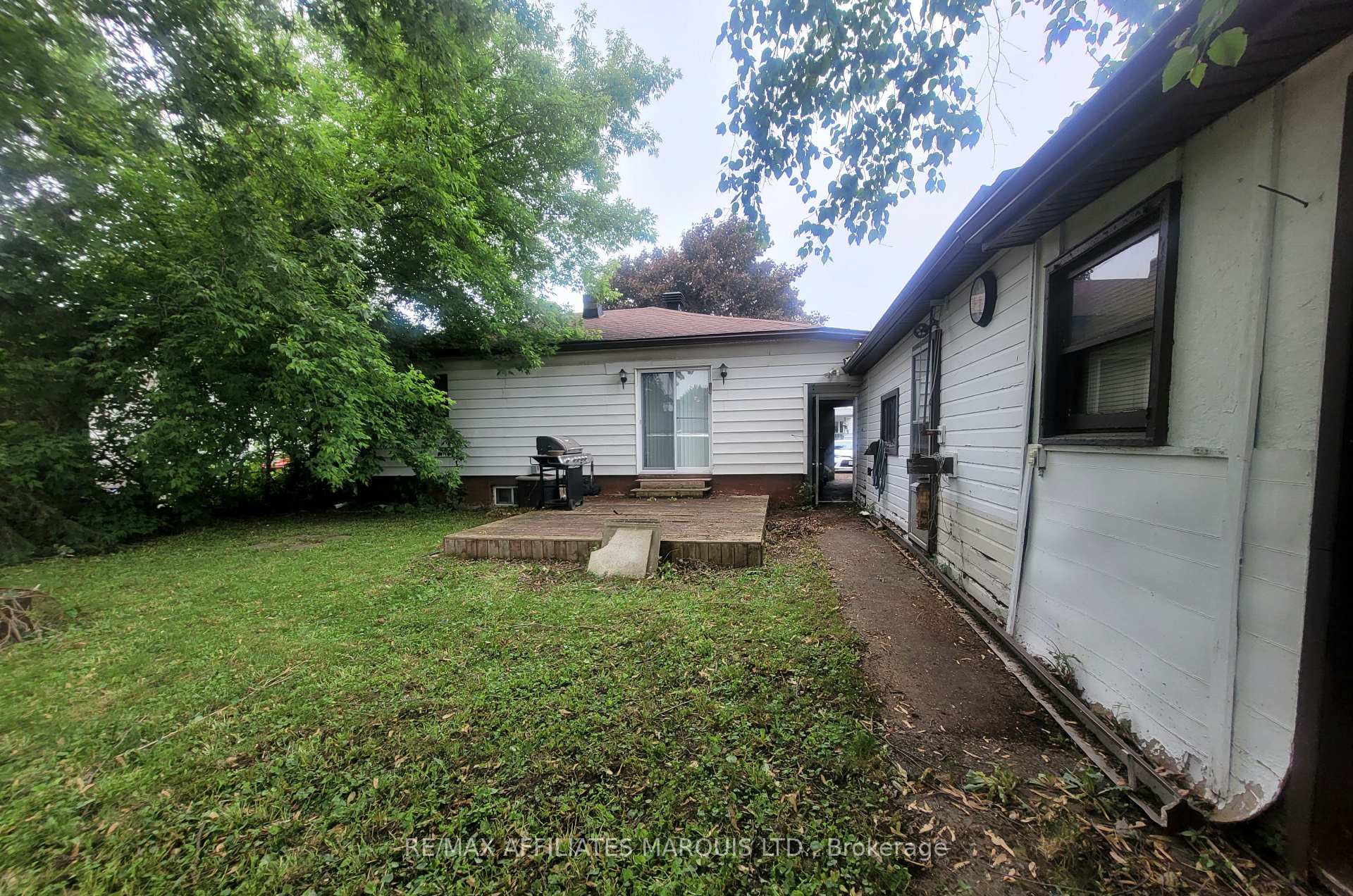 Photo 15 of 264 Twelfth Street W, Cornwall — HOMEH