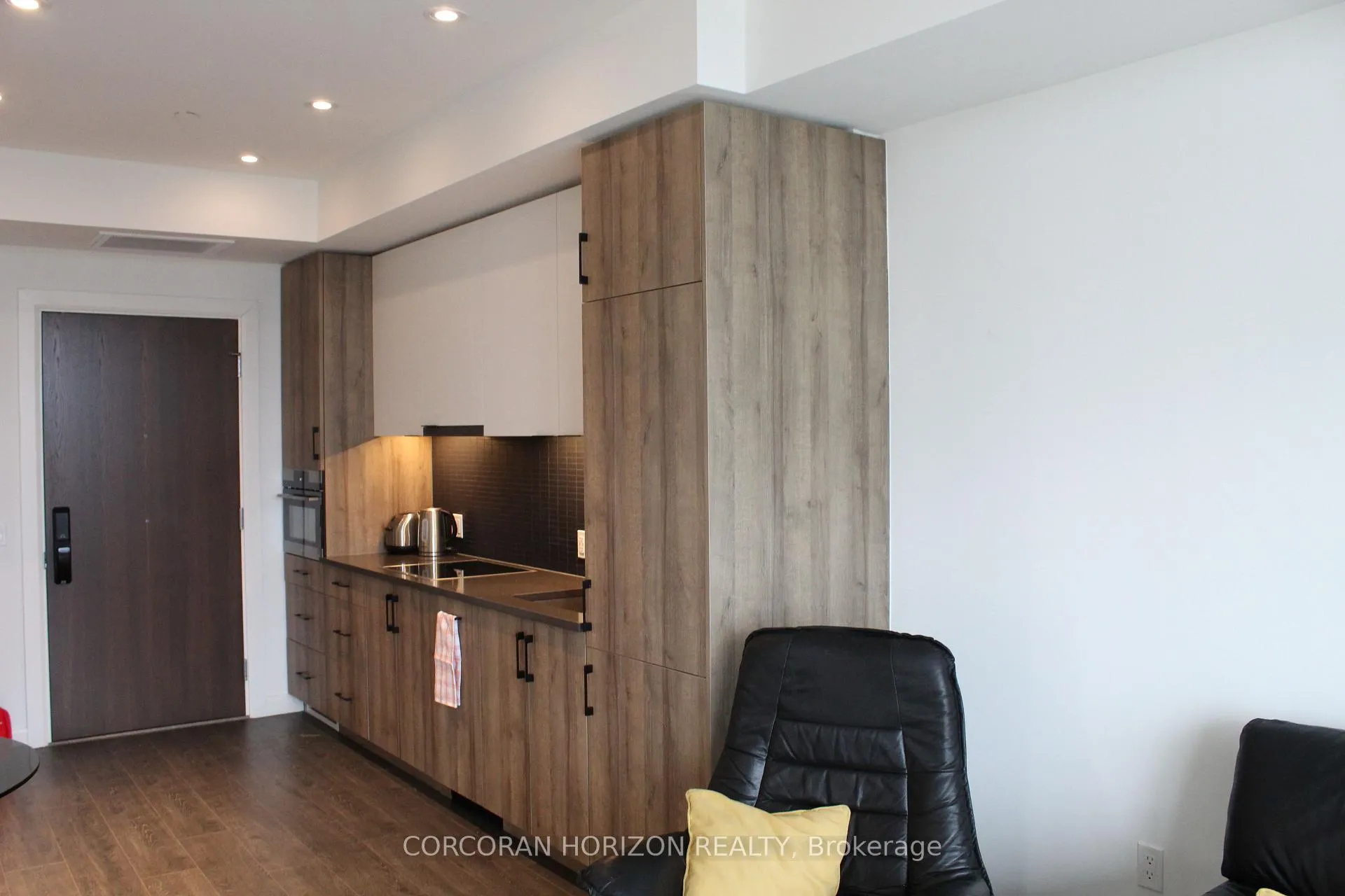 Photo 3 of Unit 701, 741 King Street, Kitchener — HOMEH
