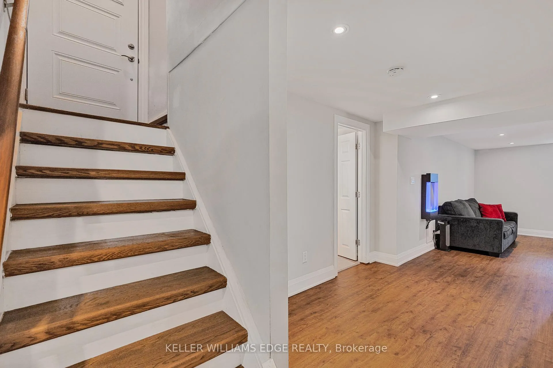 Photo 3 of Unit Lower, 125 Warren Avenue, Hamilton, Balfour — HOMEH