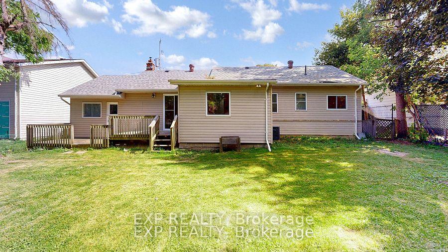 Photo 10 of 272 Mcmillian Drive, Georgina, Keswick South — HOMEH