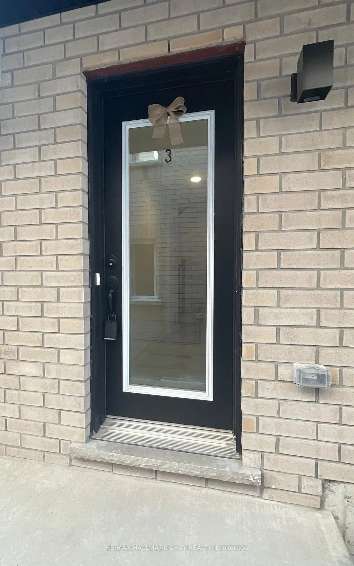 Photo 3 of Unit #3, 14 Wagon Lane, Barrie, Rural Barrie Southeast — HOMEH