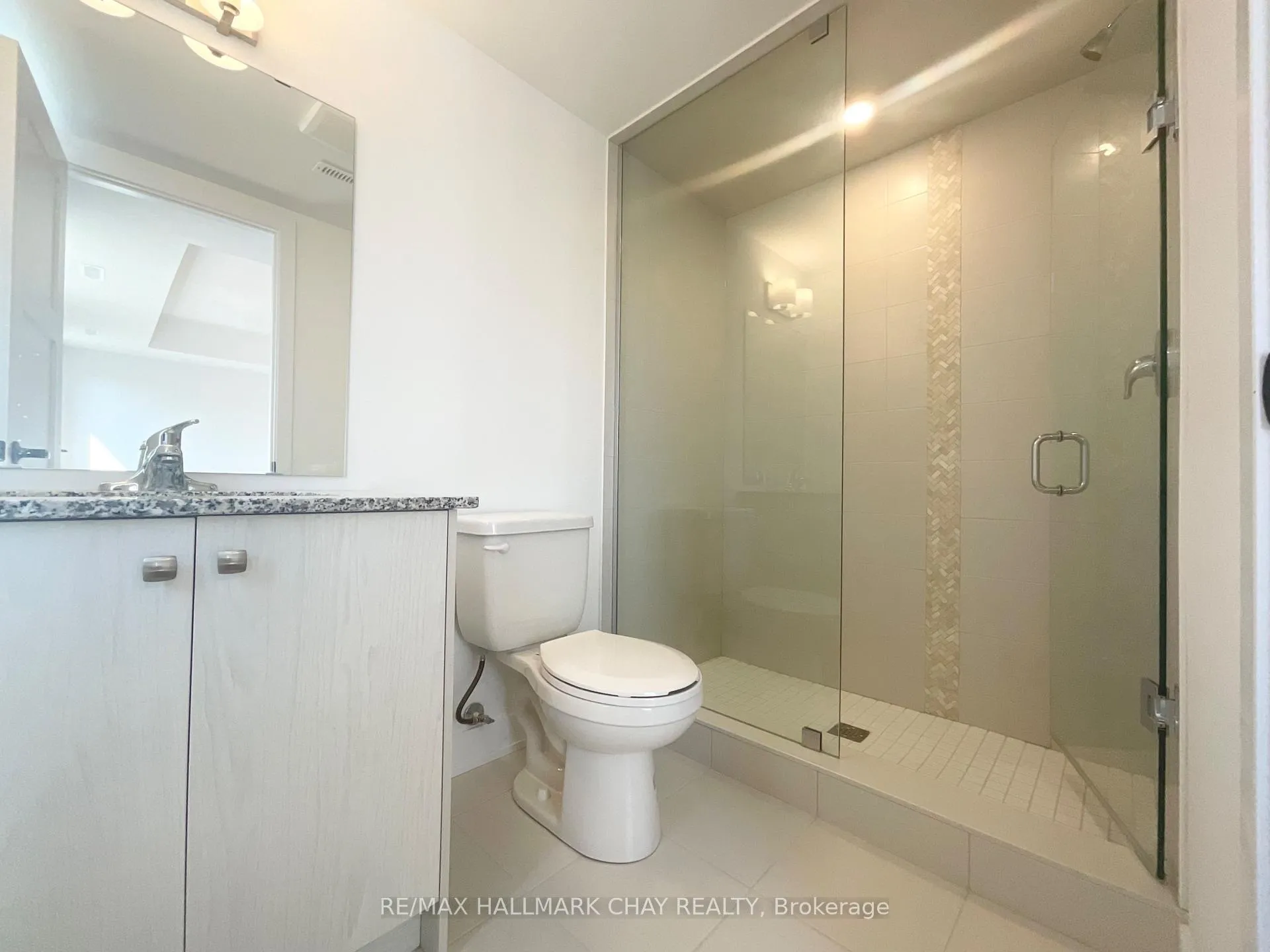 Photo 10 of Unit #3, 14 Wagon Lane, Barrie, Rural Barrie Southeast — HOMEH