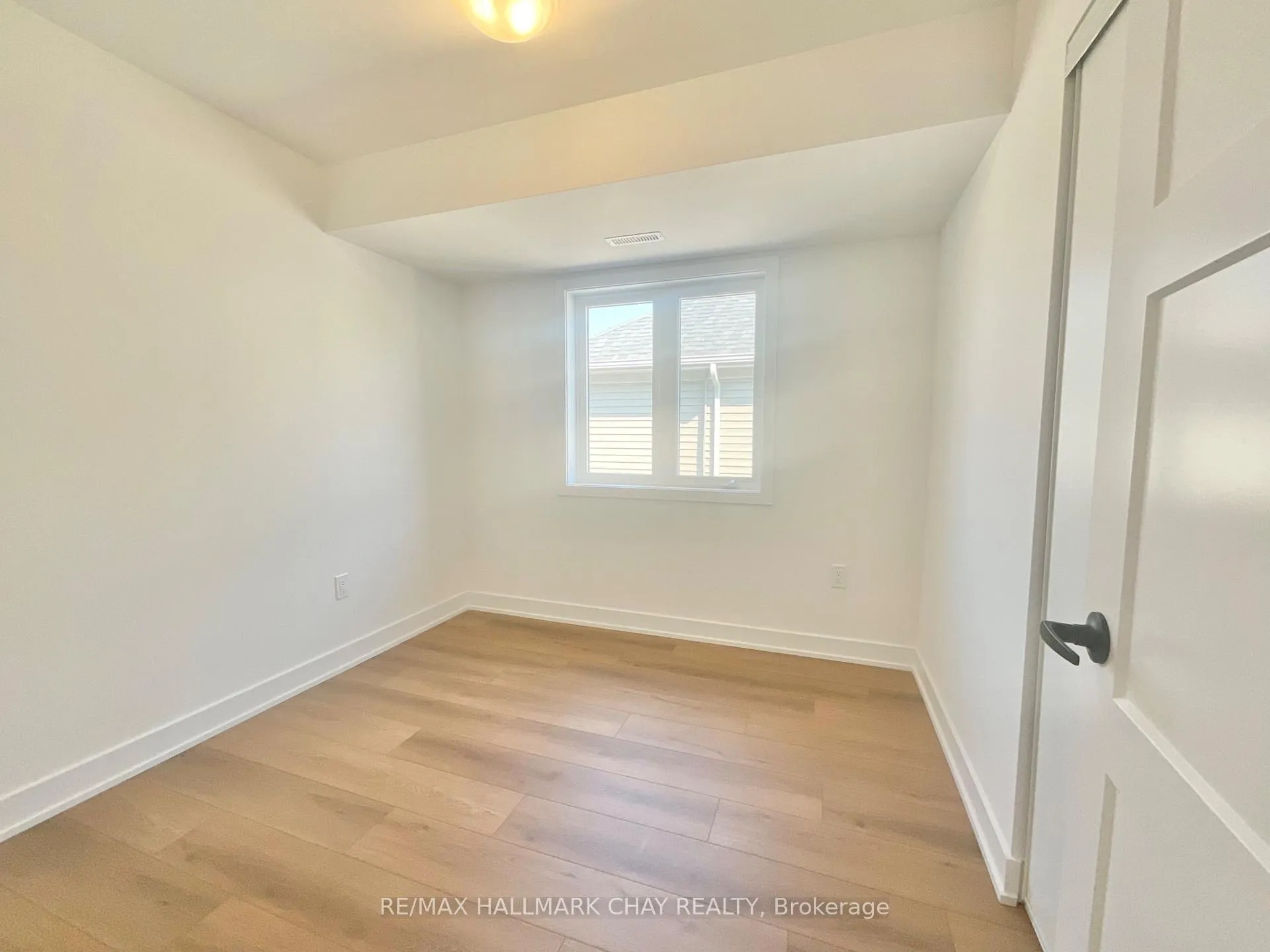 Photo 15 of Unit #3, 14 Wagon Lane, Barrie, Rural Barrie Southeast — HOMEH