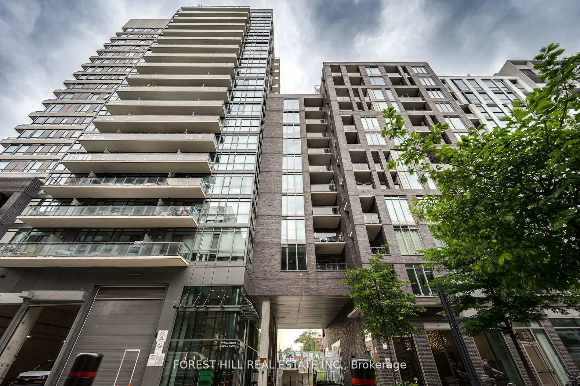 Front of Unit 1115, 20 Minowan Miikan Lane