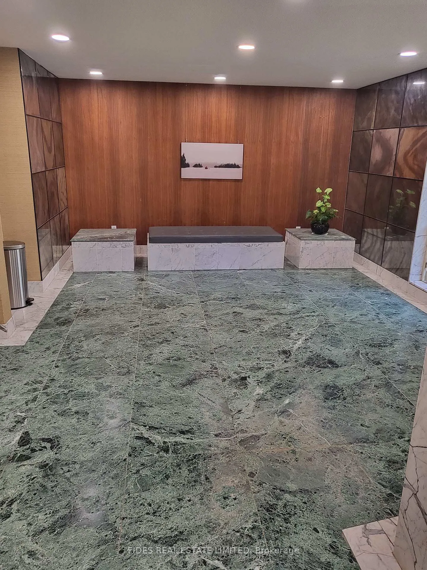 Photo 1 of Unit 402, 15 Shallmar Boulevard, Toronto, Forest Hill North — HOMEH