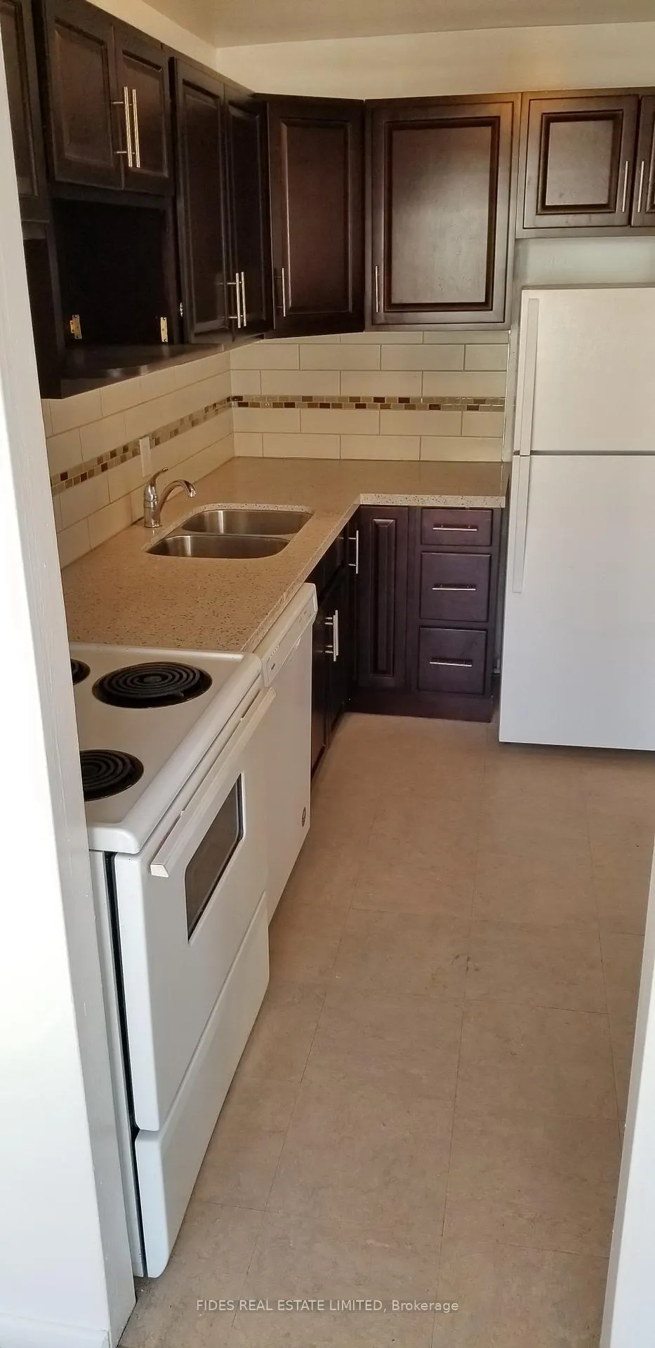 Photo 2 of Unit 402, 15 Shallmar Boulevard, Toronto, Forest Hill North — HOMEH