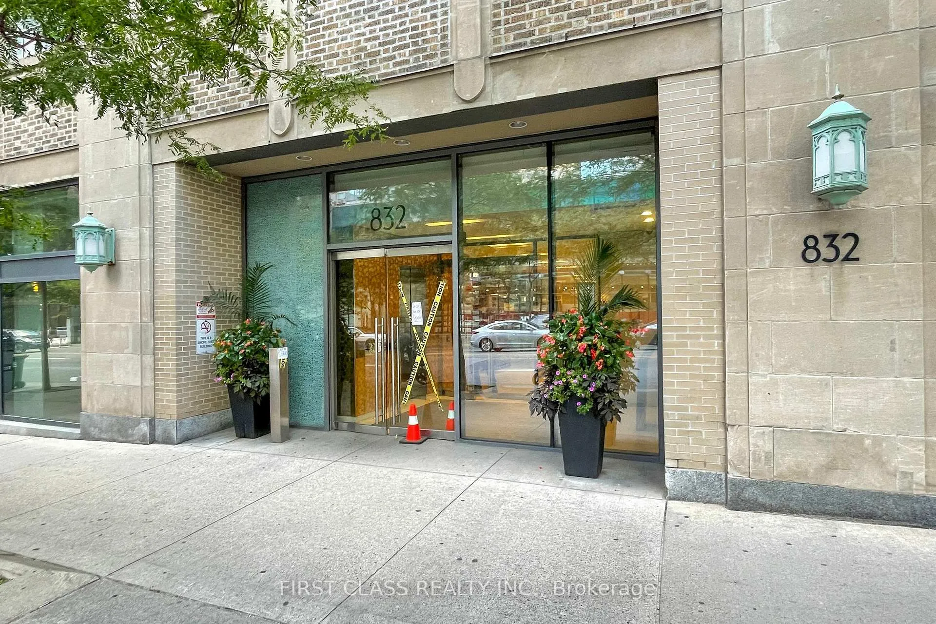 Photo 3 of Unit 4102, 832 Bay Street, Toronto, Bay Street Corridor — HOMEH
