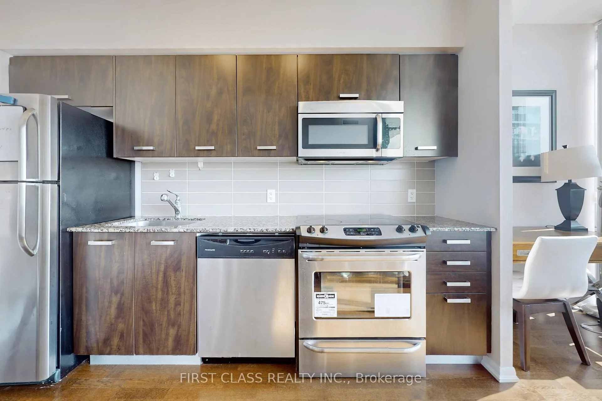 Photo 8 of Unit 4102, 832 Bay Street, Toronto, Bay Street Corridor — HOMEH