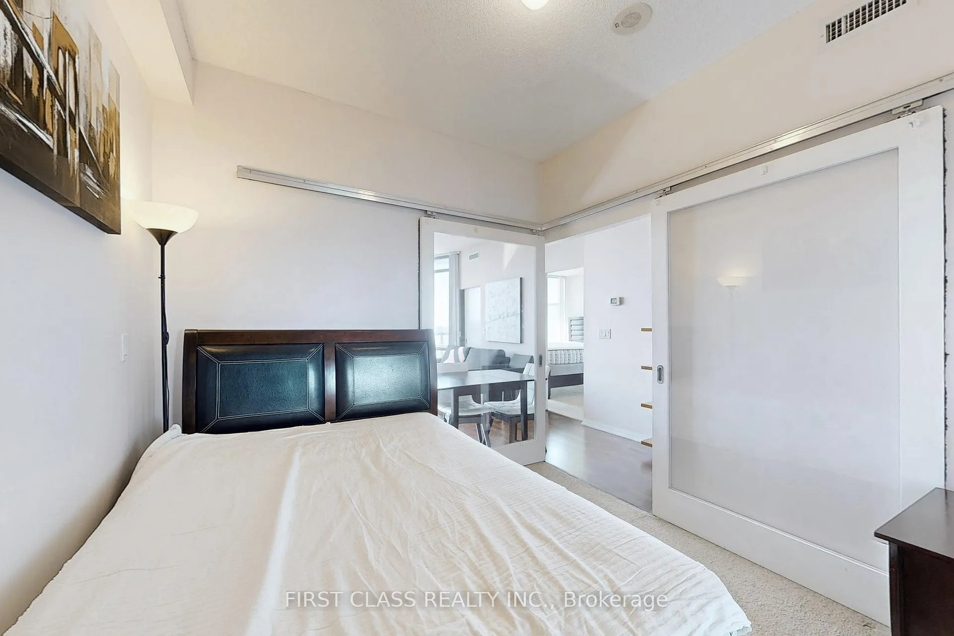 Photo 14 of Unit 4102, 832 Bay Street, Toronto, Bay Street Corridor — HOMEH