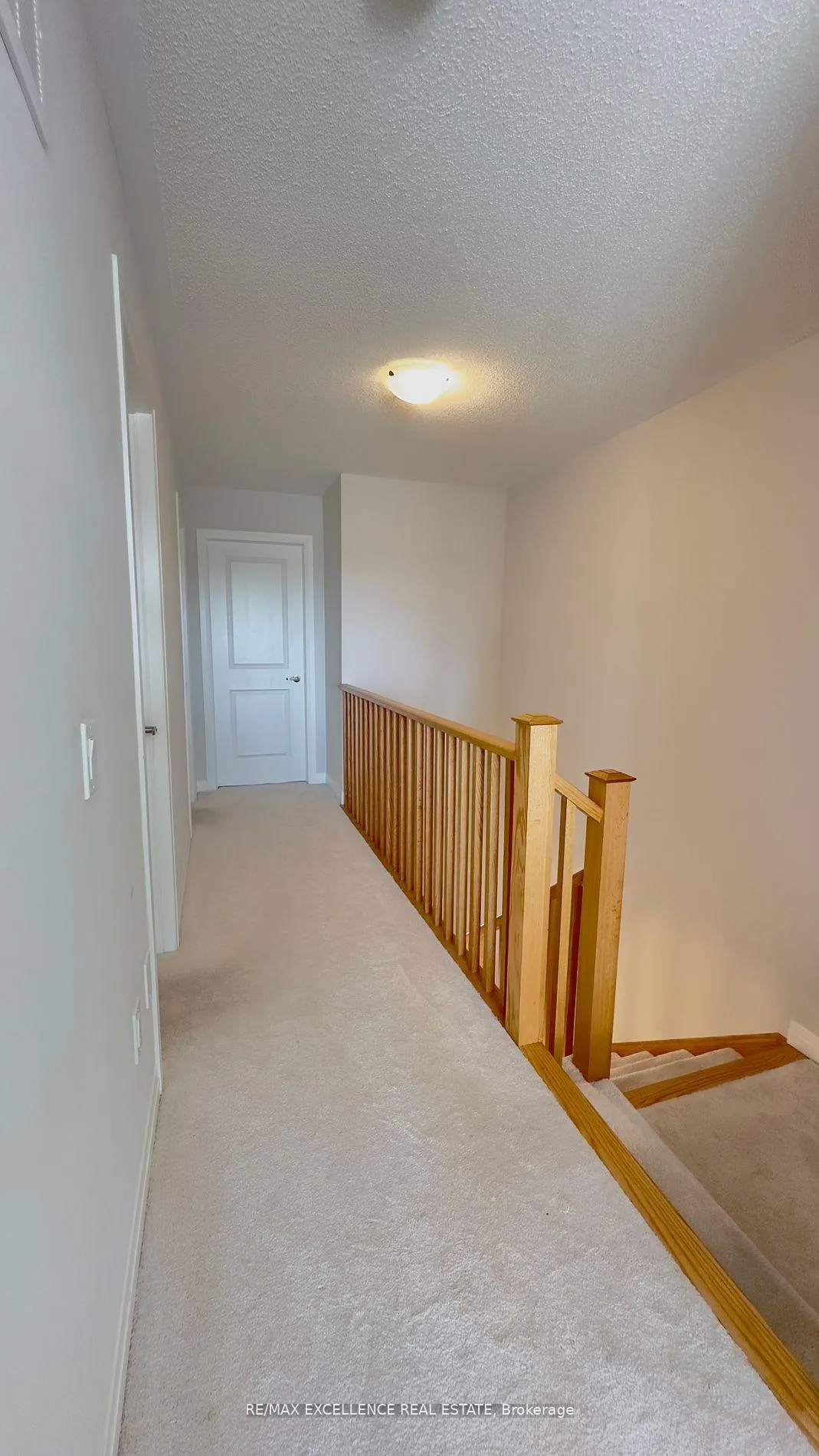 Photo 8 of 136 Freedom Crescent, Hamilton, Mount Hope — HOMEH