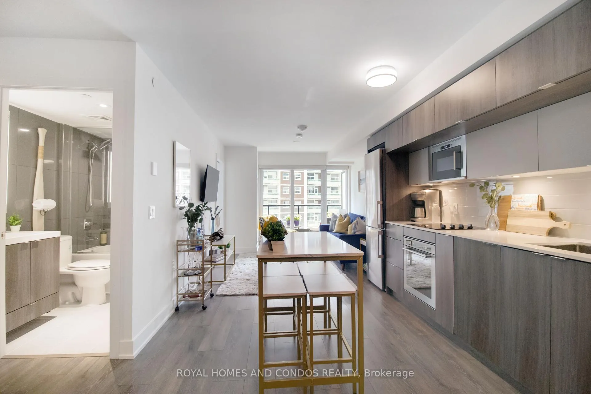 Photo 2 of Unit 620, 585 Bloor Street E, Toronto, North St. James Town — HOMEH