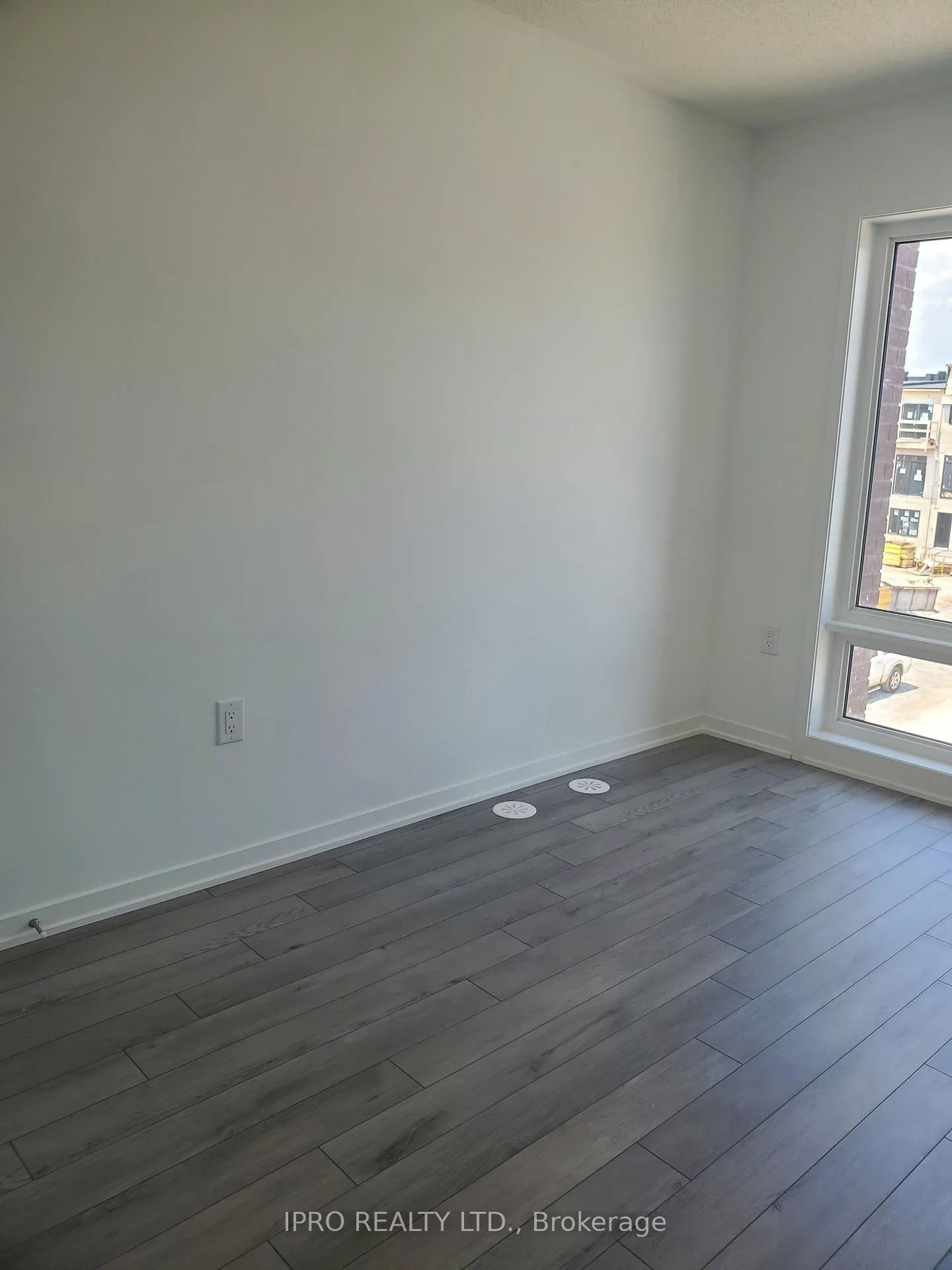 Photo 11 of Unit 033, 797 Heathrow Path, Oshawa, Samac — HOMEH