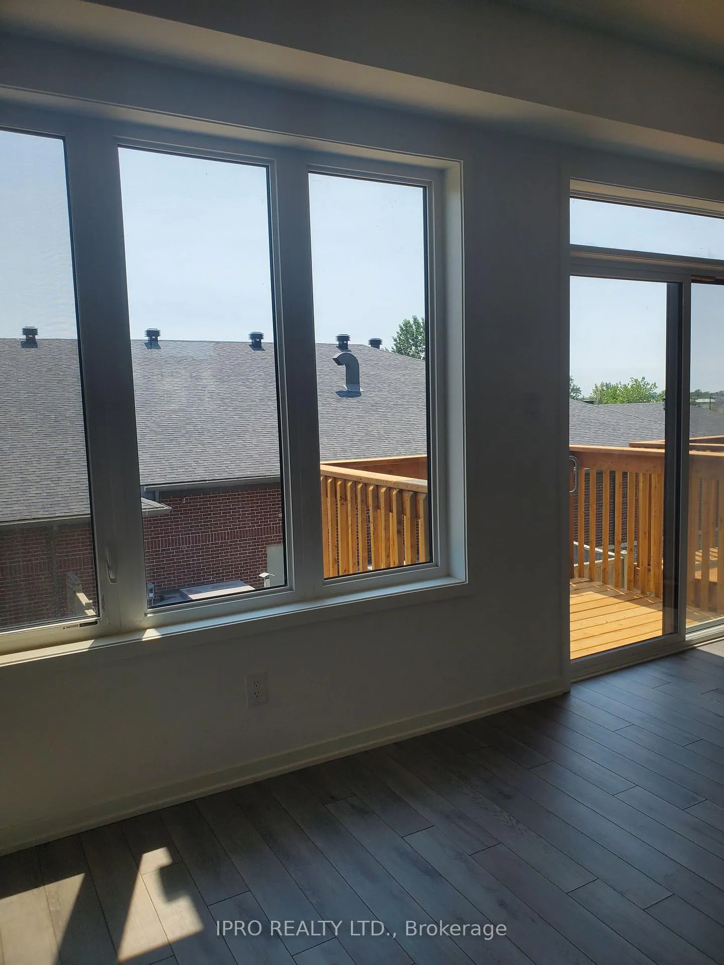 Photo 12 of Unit 033, 797 Heathrow Path, Oshawa, Samac — HOMEH