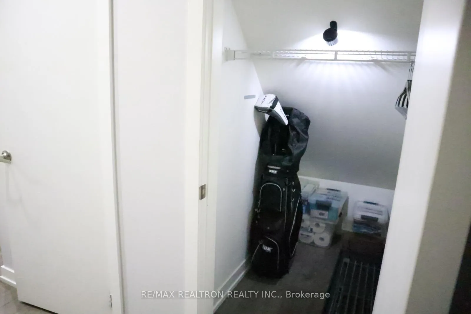 Photo 6 of Unit 104, 1555 Kingston Road, Pickering, Town Centre — HOMEH