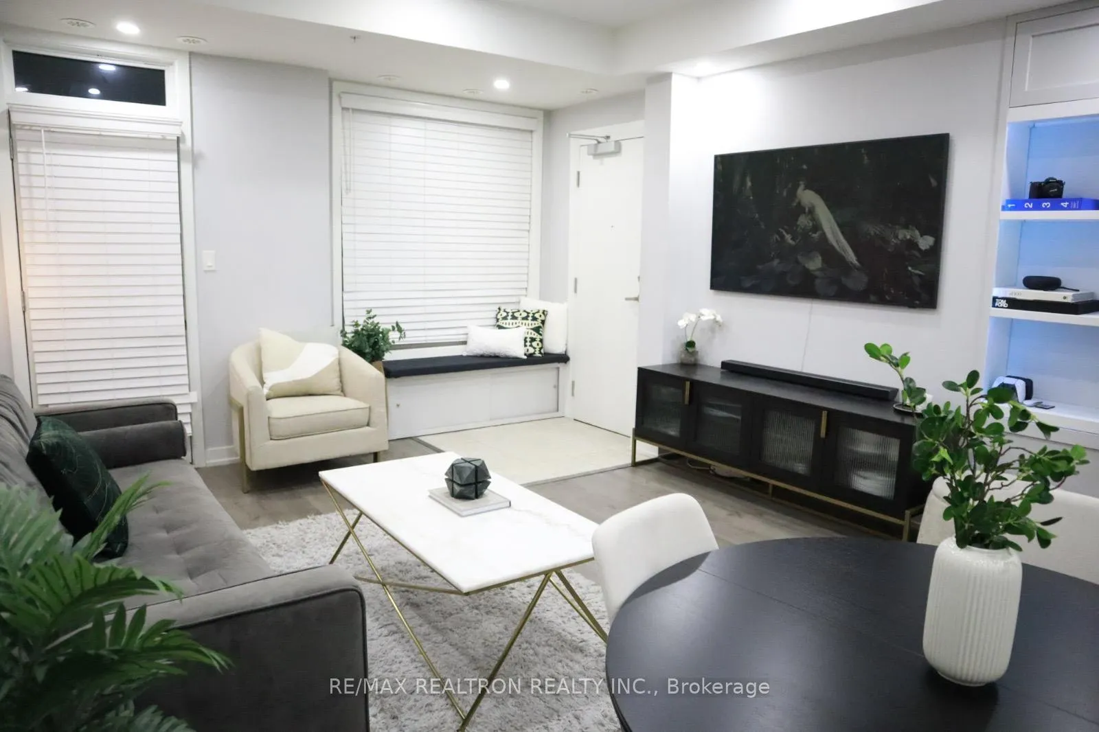 Photo 8 of Unit 104, 1555 Kingston Road, Pickering, Town Centre — HOMEH