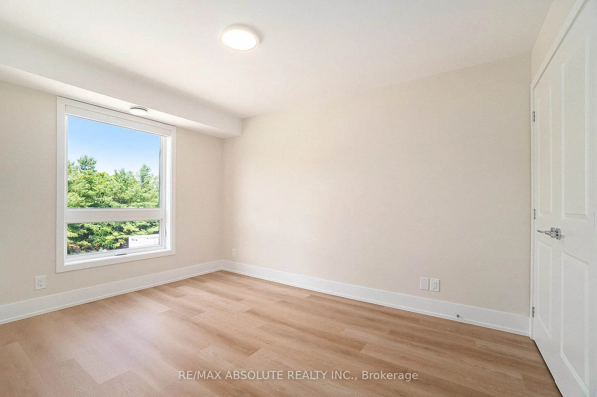 Photo 14 of Unit 414, 12 Thomas Street S, Arnprior — HOMEH