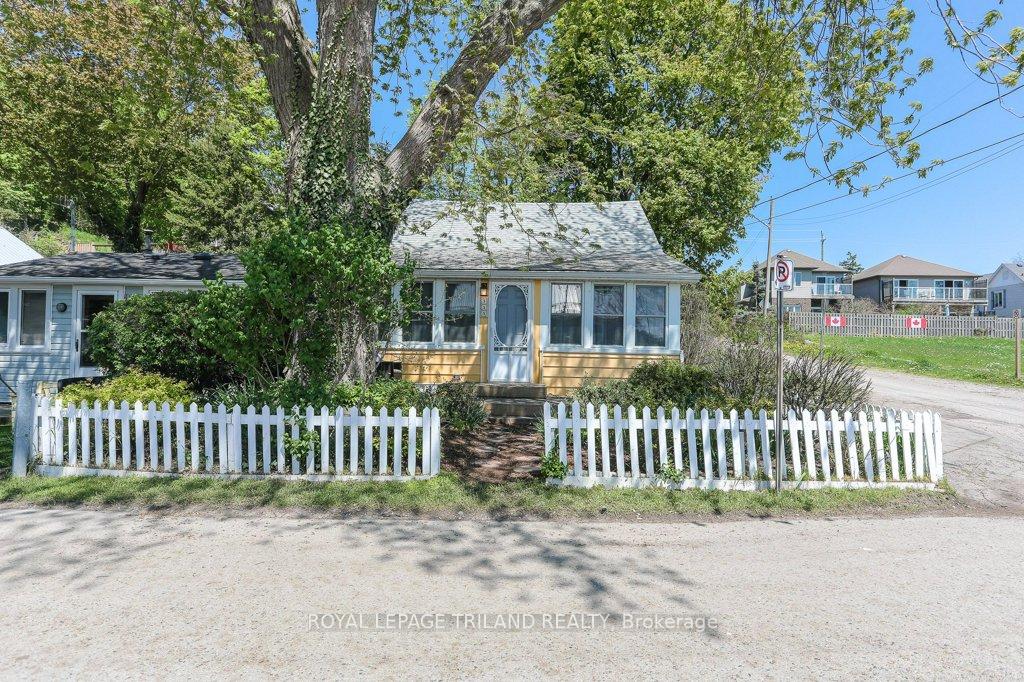Photo 1 of 333 First Street, Central Elgin, Port Stanley — HOMEH