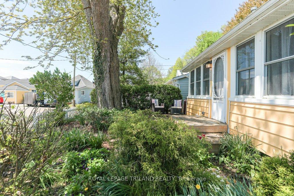 Photo 4 of 333 First Street, Central Elgin, Port Stanley — HOMEH