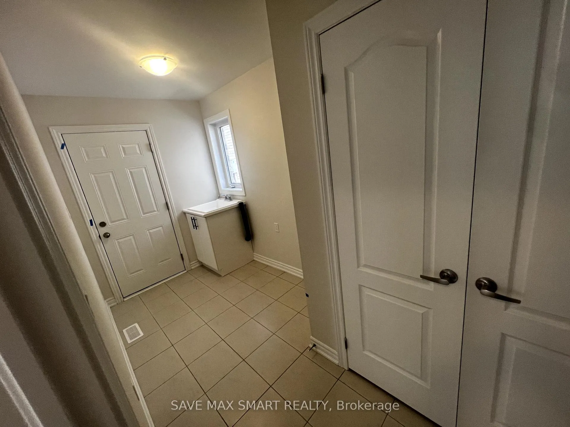 Photo 15 of 36 Huntsworth Avenue, Thorold, Thorold Downtown — HOMEH