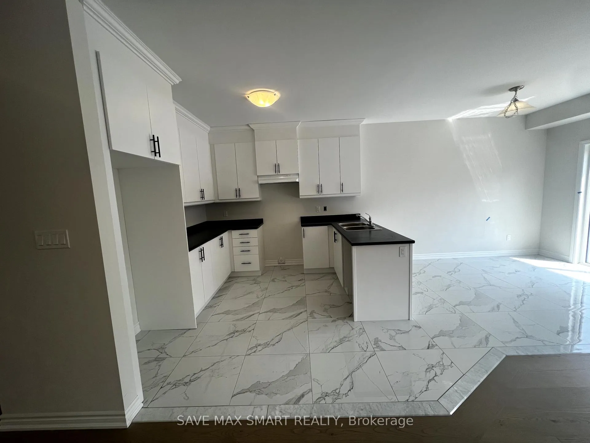 Photo 23 of 36 Huntsworth Avenue, Thorold, Thorold Downtown — HOMEH