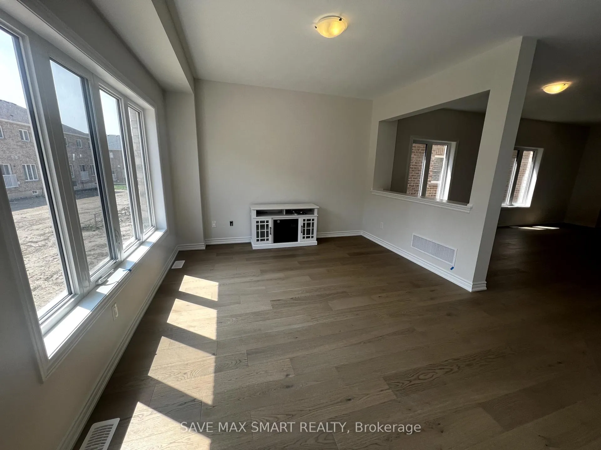Photo 25 of 36 Huntsworth Avenue, Thorold, Thorold Downtown — HOMEH