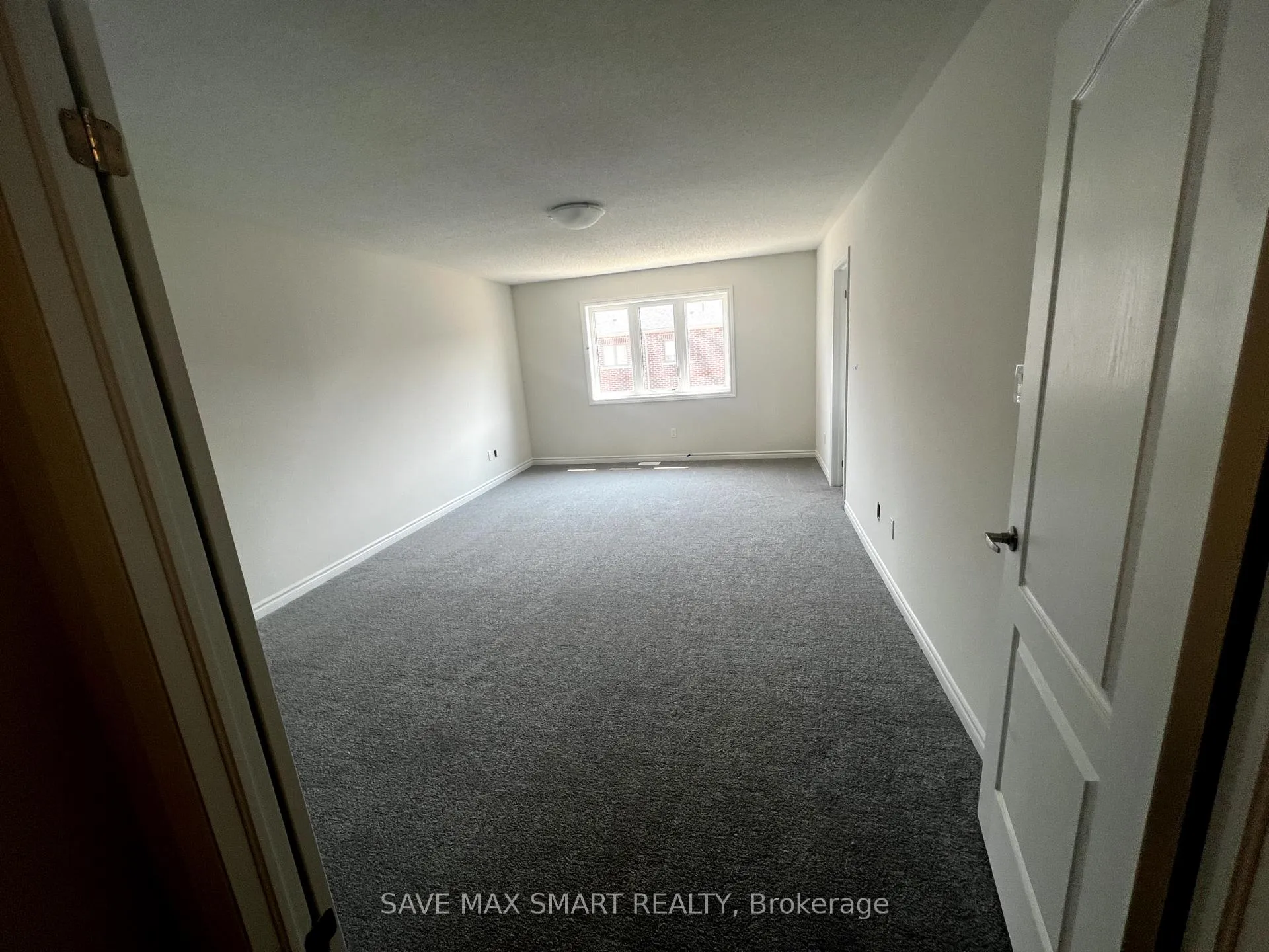 Photo 34 of 36 Huntsworth Avenue, Thorold, Thorold Downtown — HOMEH