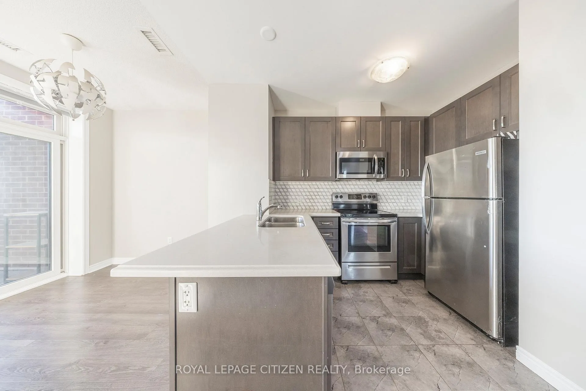Photo 8 of Unit 706, 39 New Delhi Drive, Markham, Cedarwood — HOMEH