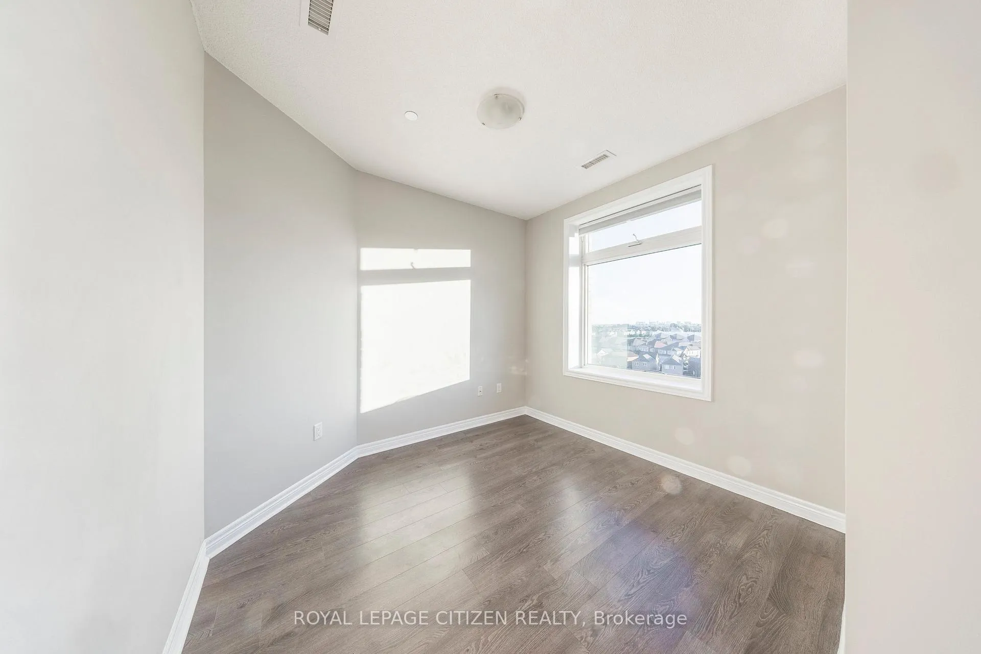 Photo 9 of Unit 706, 39 New Delhi Drive, Markham, Cedarwood — HOMEH