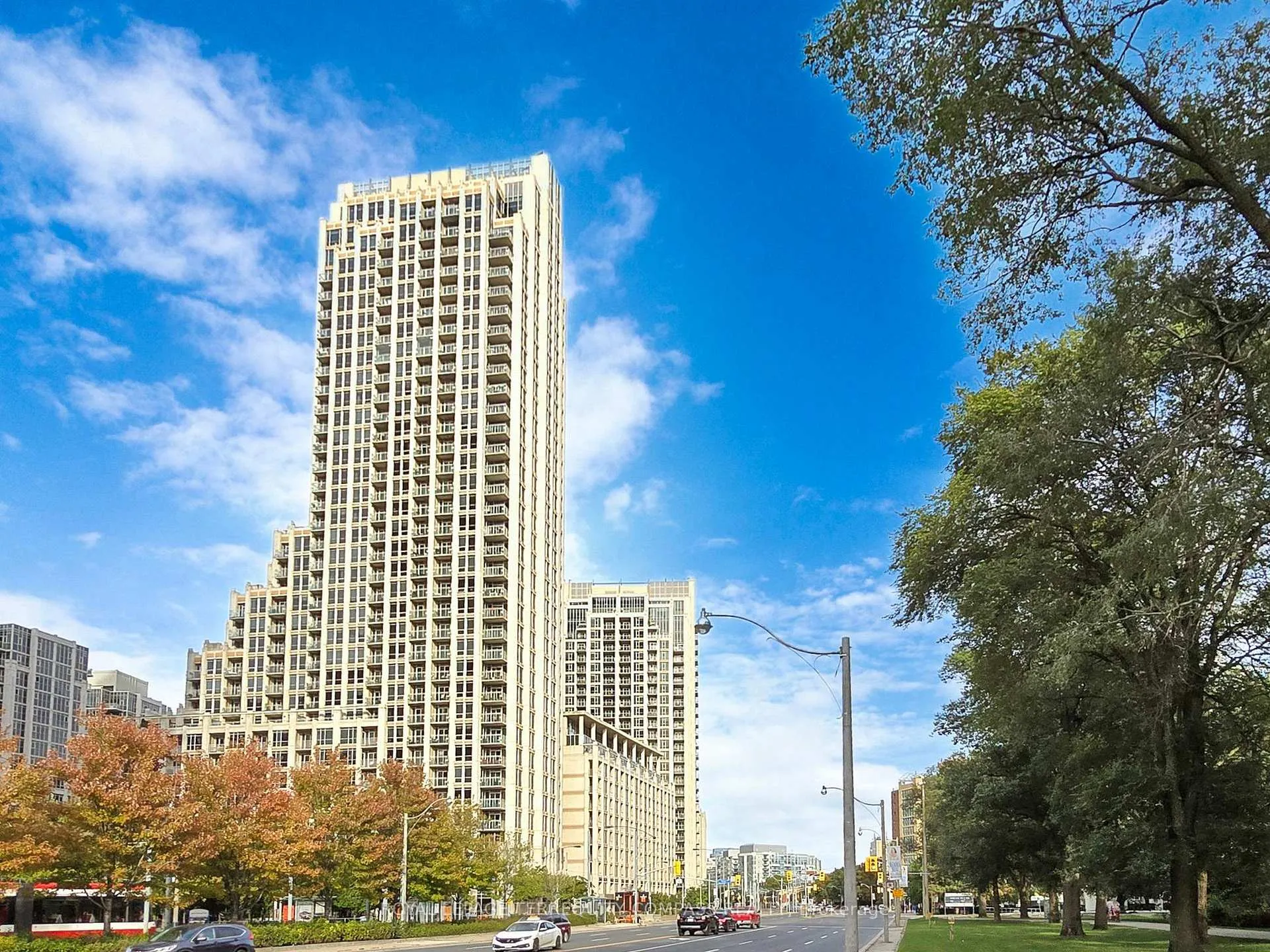 Photo 1 of Unit 1107, 628 Fleet Street, Toronto, Niagara — HOMEH