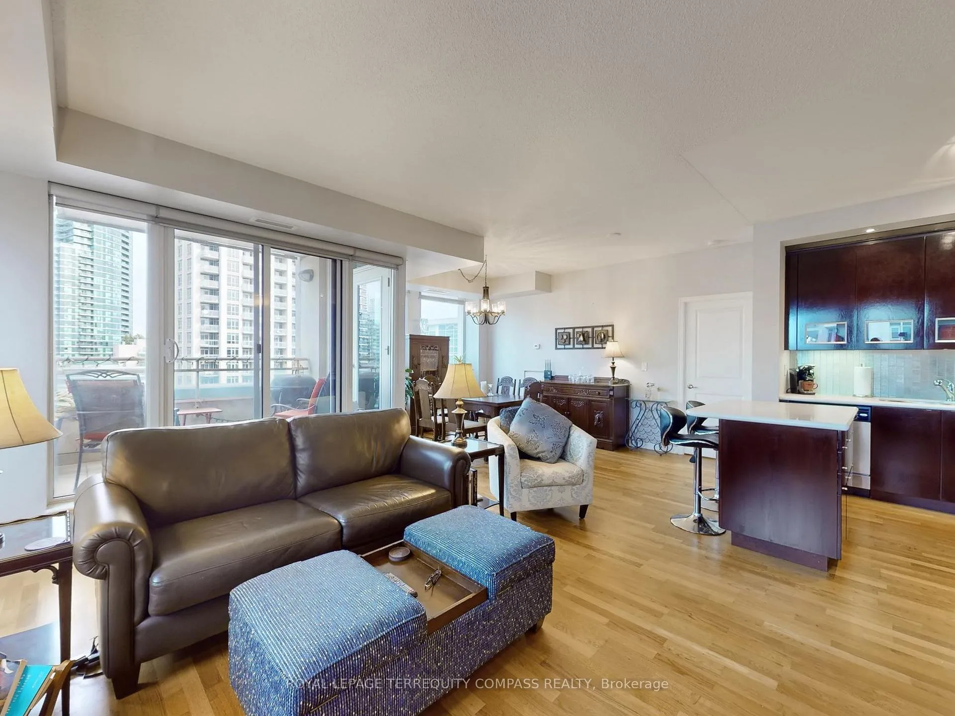 Photo 5 of Unit 1107, 628 Fleet Street, Toronto, Niagara — HOMEH