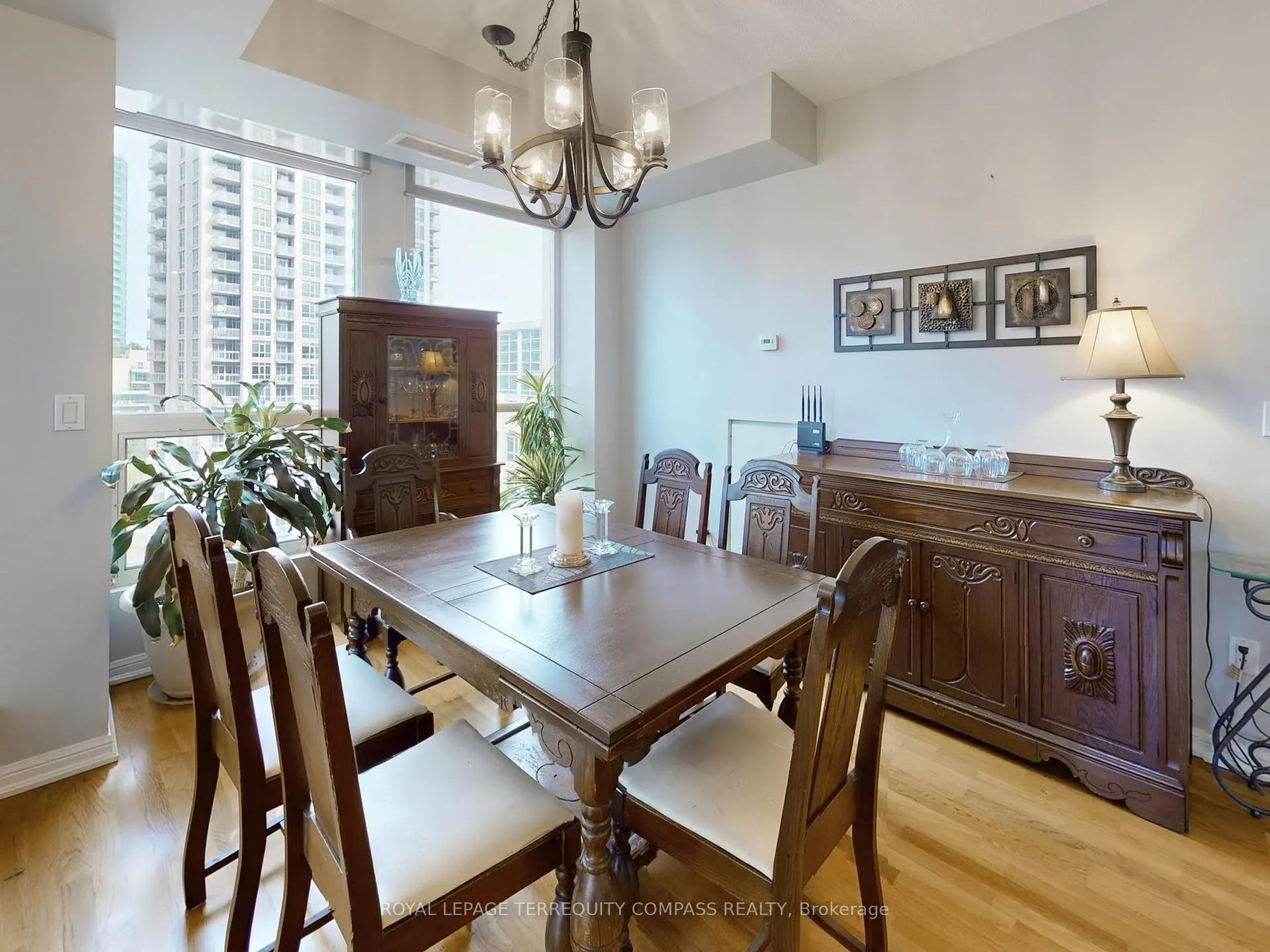Photo 7 of Unit 1107, 628 Fleet Street, Toronto, Niagara — HOMEH