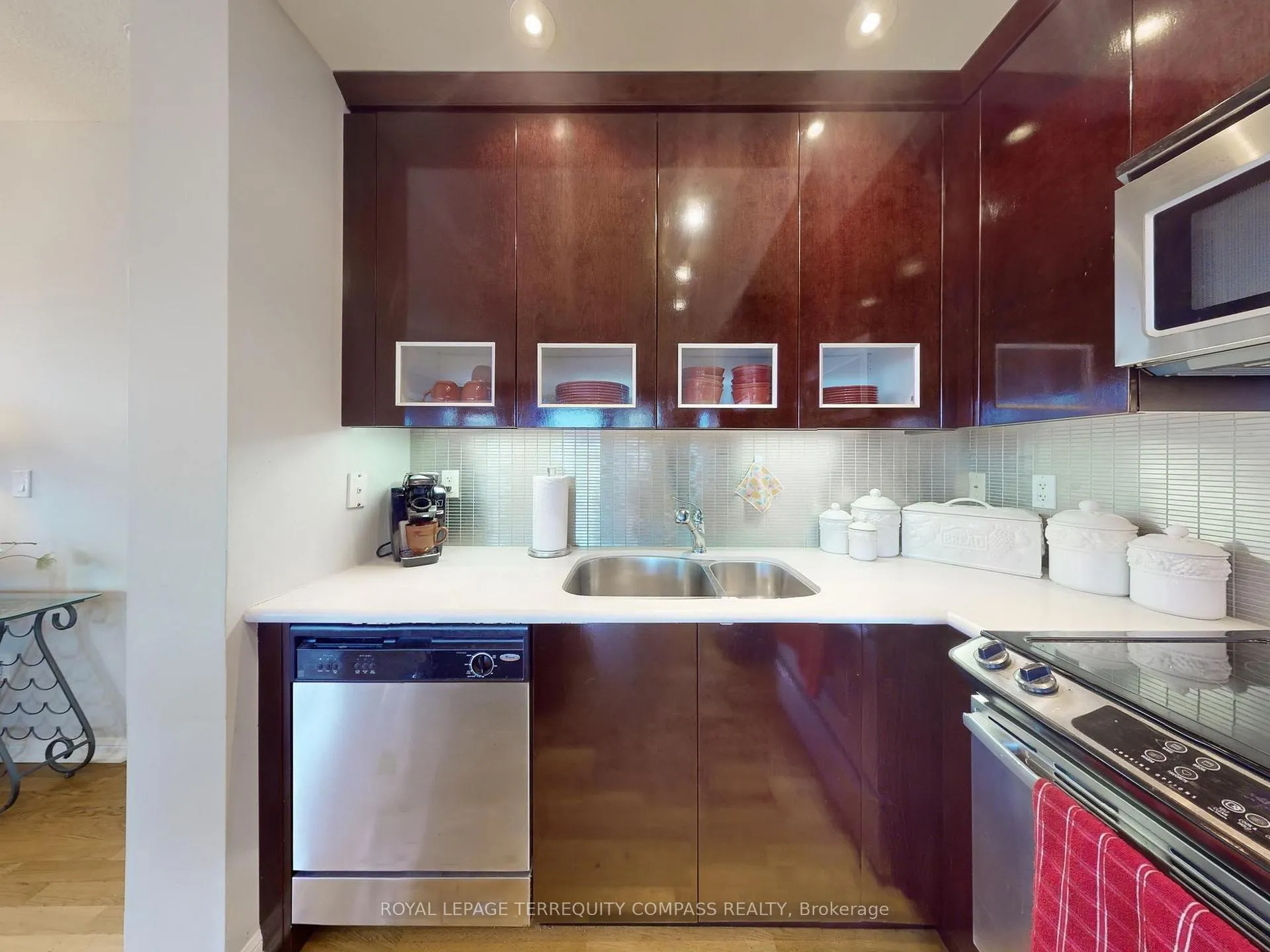 Photo 11 of Unit 1107, 628 Fleet Street, Toronto, Niagara — HOMEH