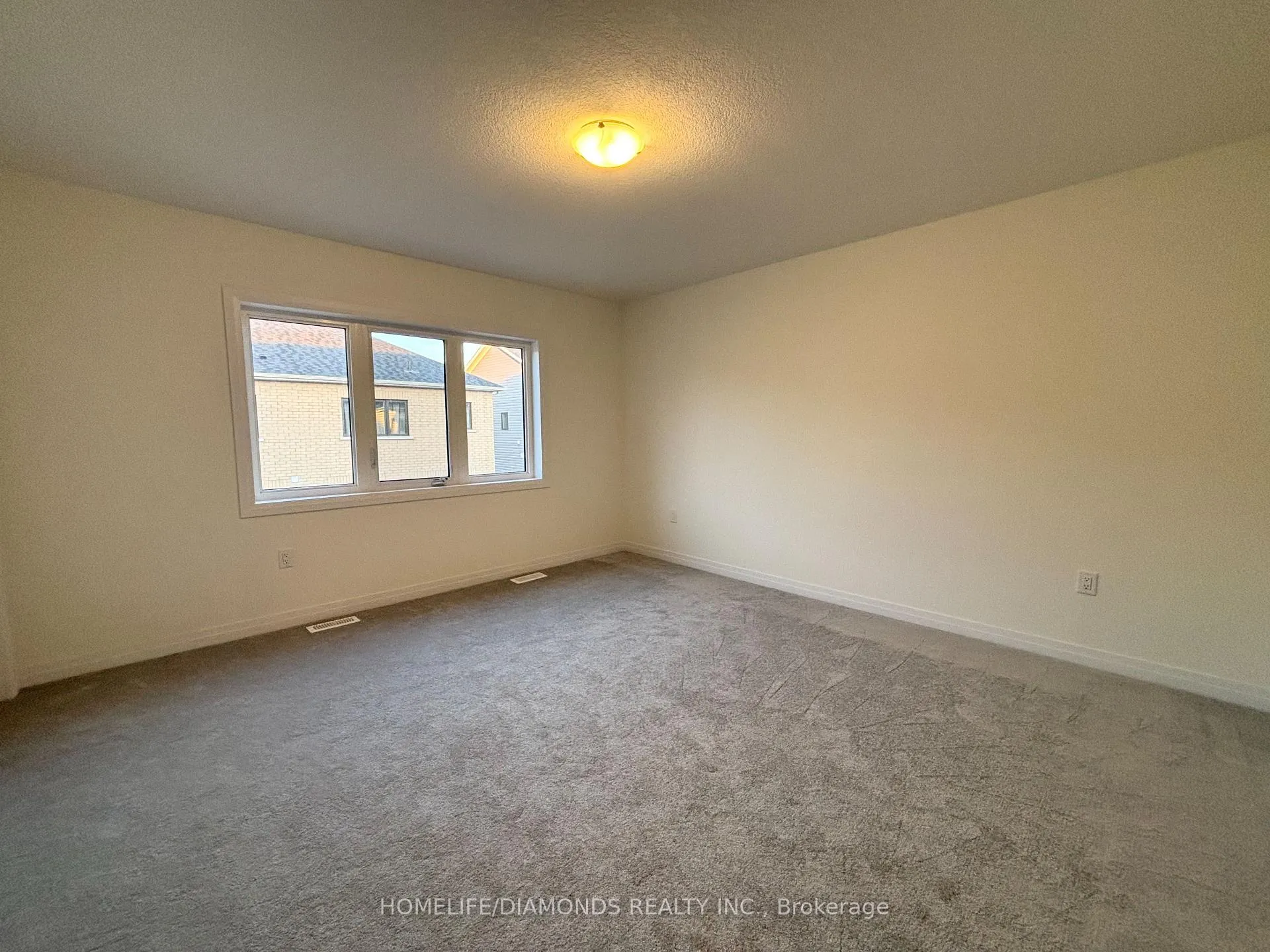 Photo 4 of 10 Higgins Avenue, Thorold, Hurricane/Merrittville — HOMEH