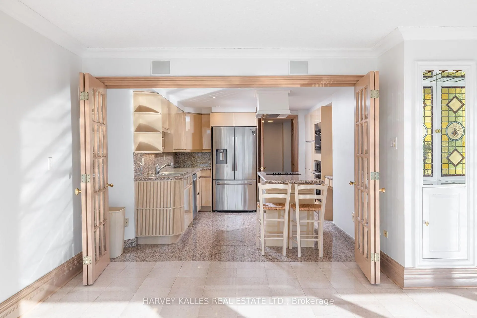 Photo 4 of Unit 2006, 110 Bloor Street W, Toronto, The Annex — HOMEH