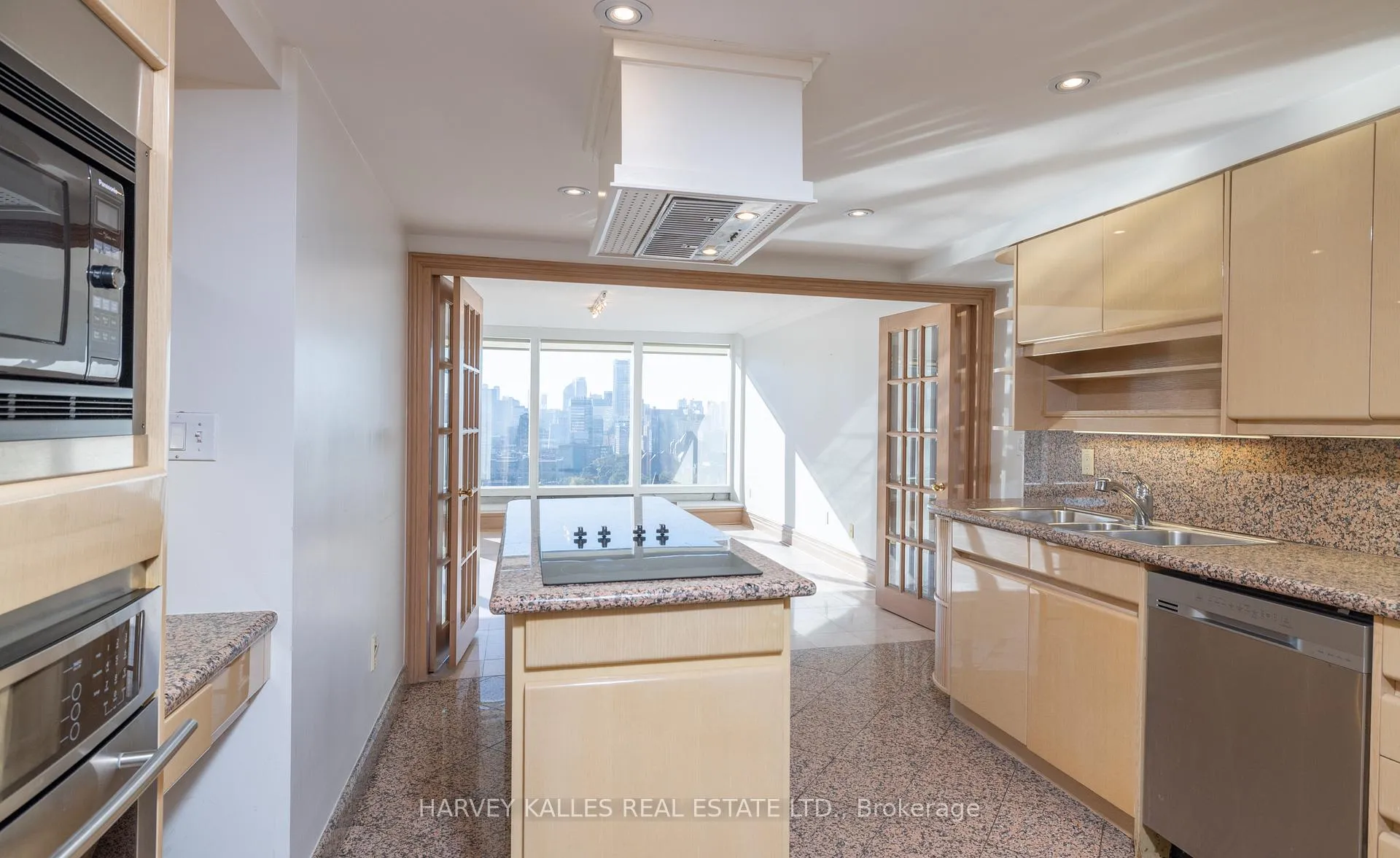 Photo 13 of Unit 2006, 110 Bloor Street W, Toronto, The Annex — HOMEH