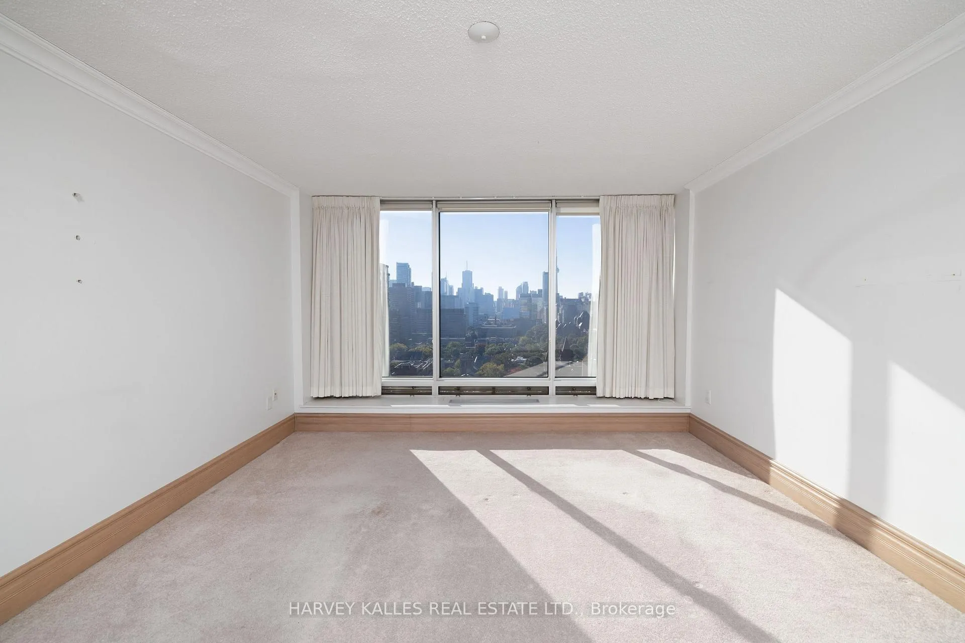 Photo 20 of Unit 2006, 110 Bloor Street W, Toronto, The Annex — HOMEH