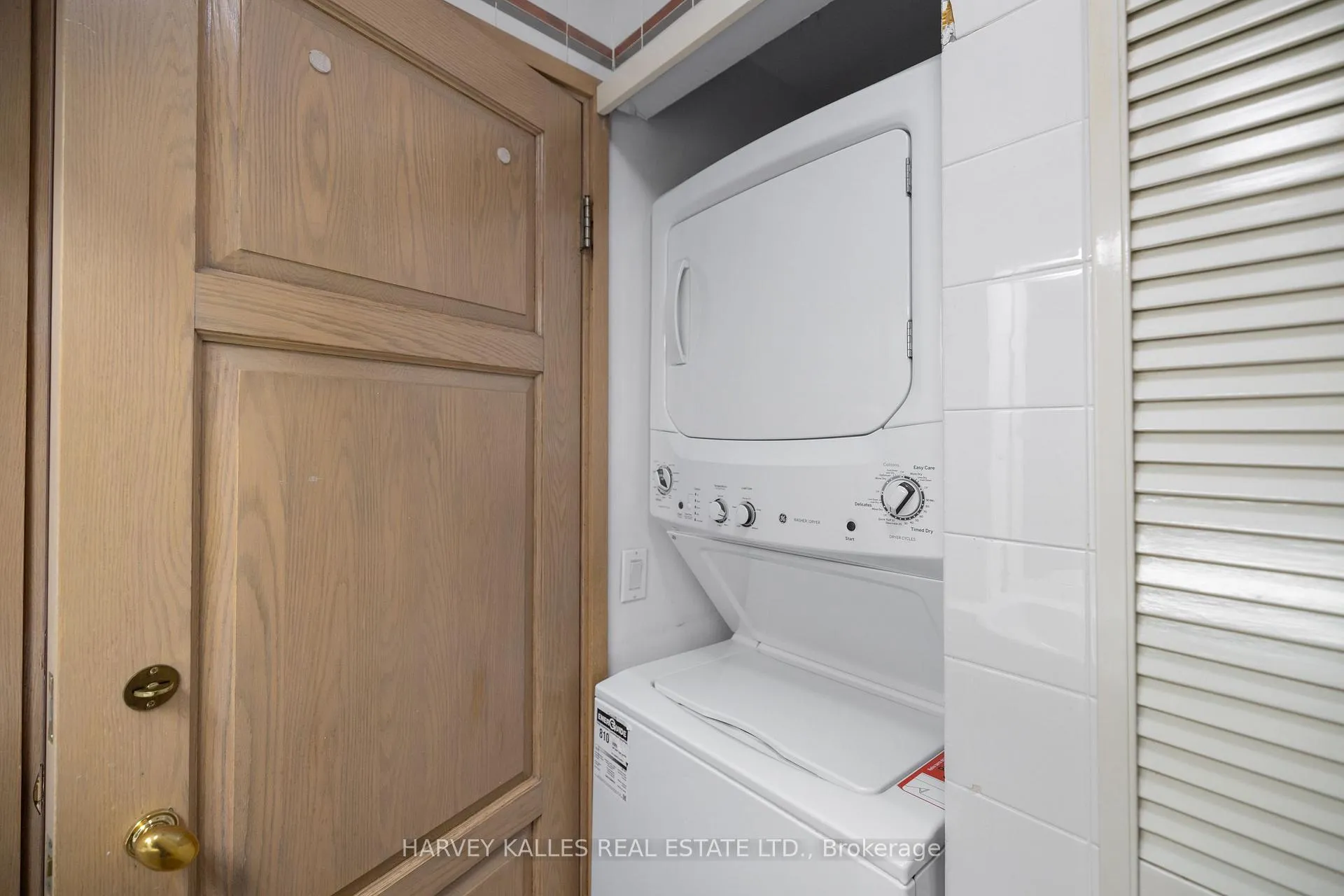 Photo 25 of Unit 2006, 110 Bloor Street W, Toronto, The Annex — HOMEH
