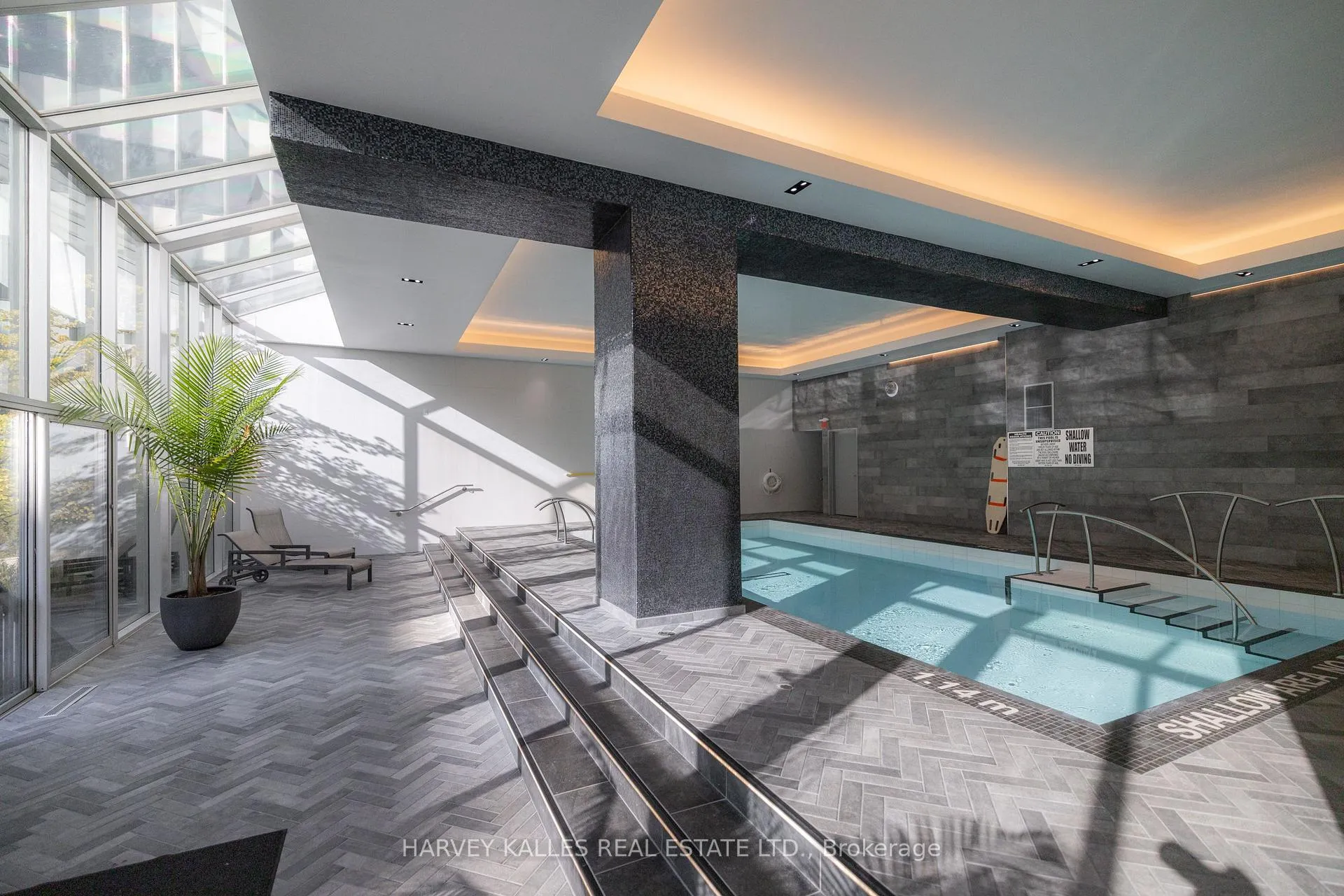 Photo 31 of Unit 2006, 110 Bloor Street W, Toronto, The Annex — HOMEH
