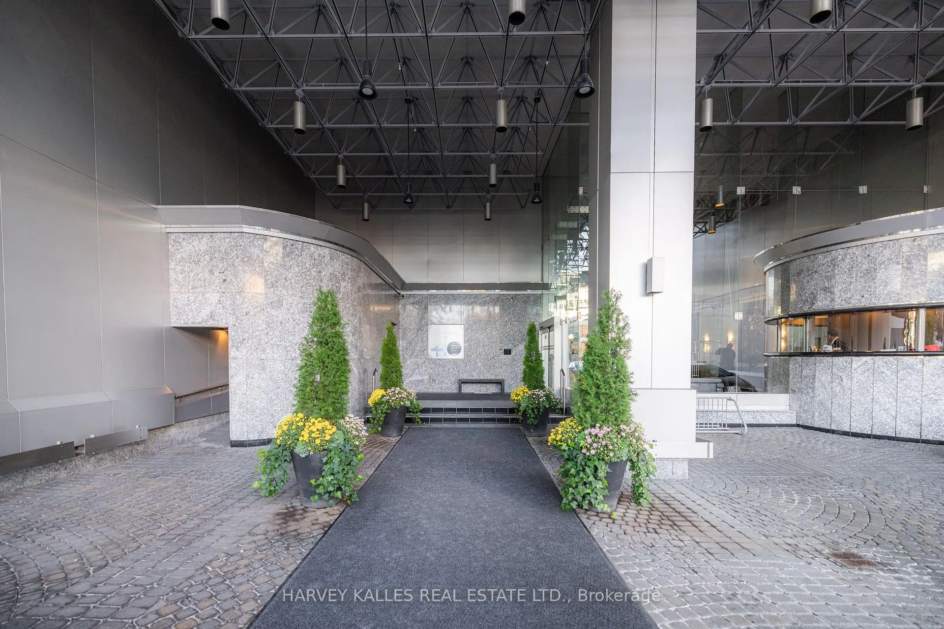 Photo 36 of Unit 2006, 110 Bloor Street W, Toronto, The Annex — HOMEH