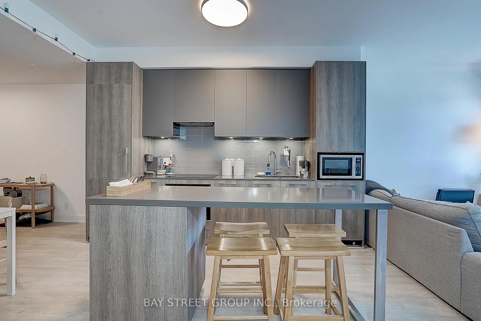 Photo 16 of Unit 502, 18 Water Walk Drive, Markham, Unionville — HOMEH