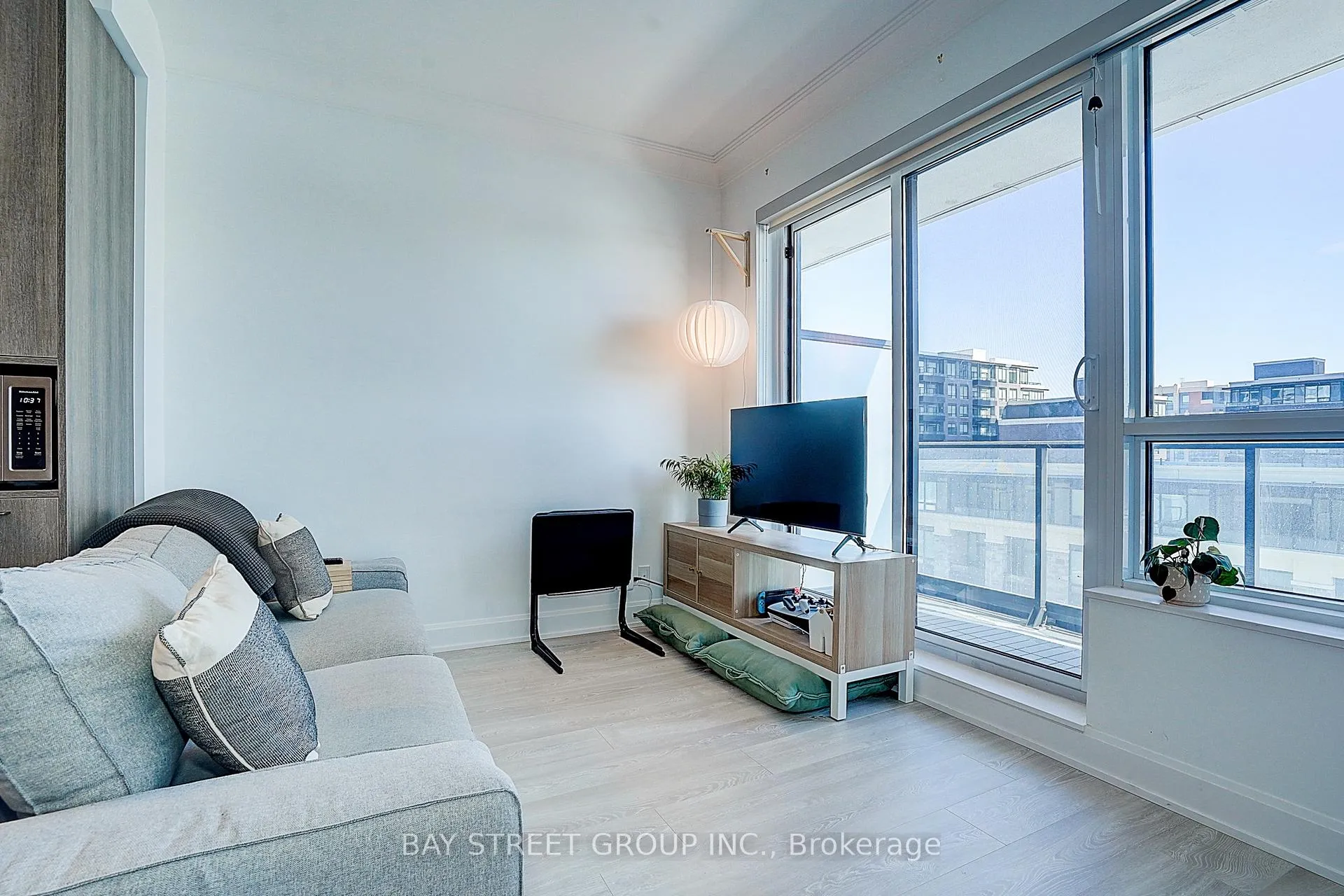 Photo 20 of Unit 502, 18 Water Walk Drive, Markham, Unionville — HOMEH